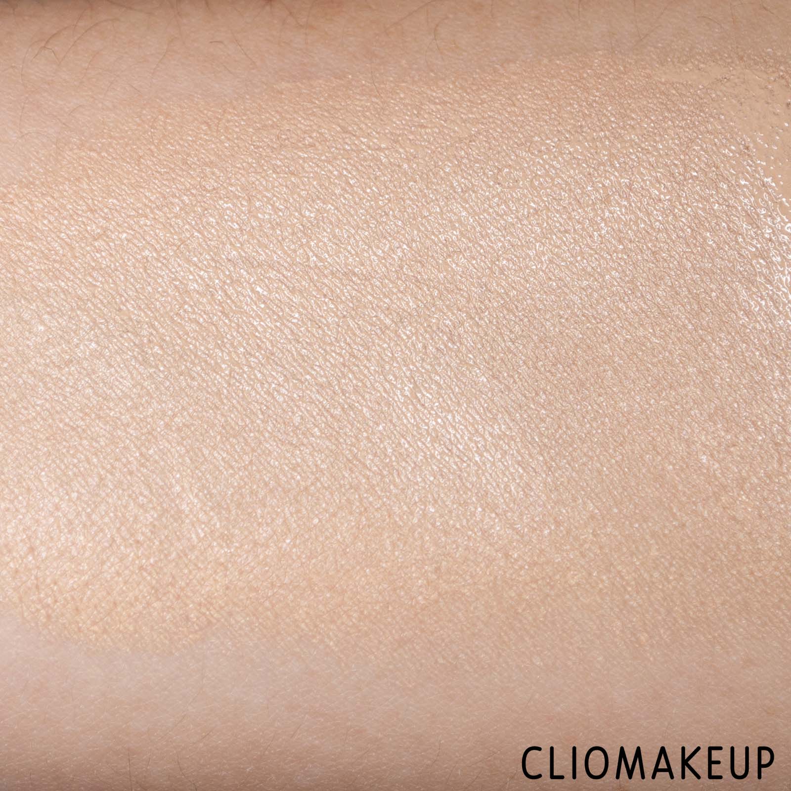 cliomakeup-recensione-fondotinta-charlotte-tilbury-beautiful-skin-foundation-8