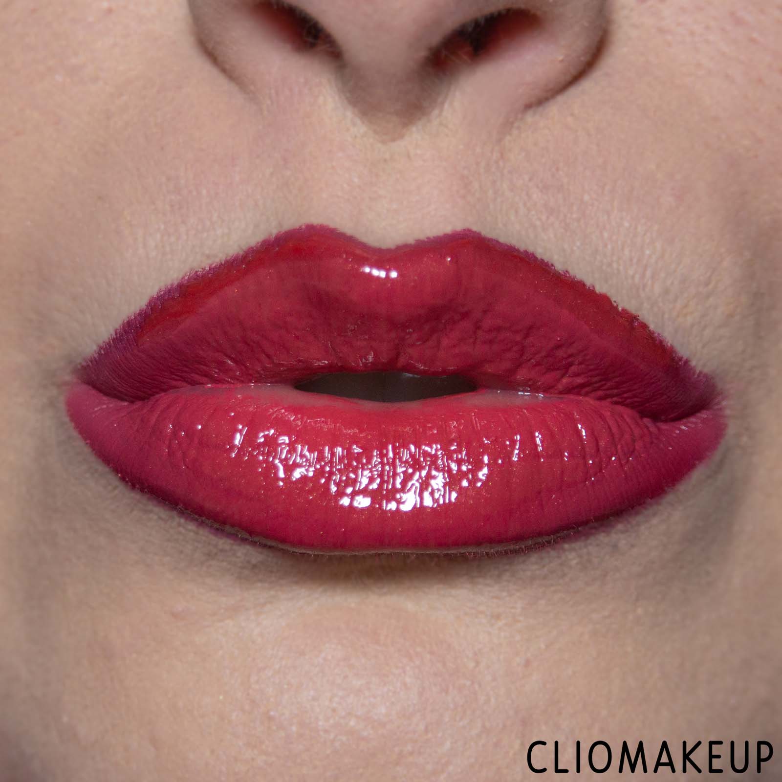 cliomakeup-recensione-rossetto-mac-hypnotizing-holiday-matte-lipstick-14