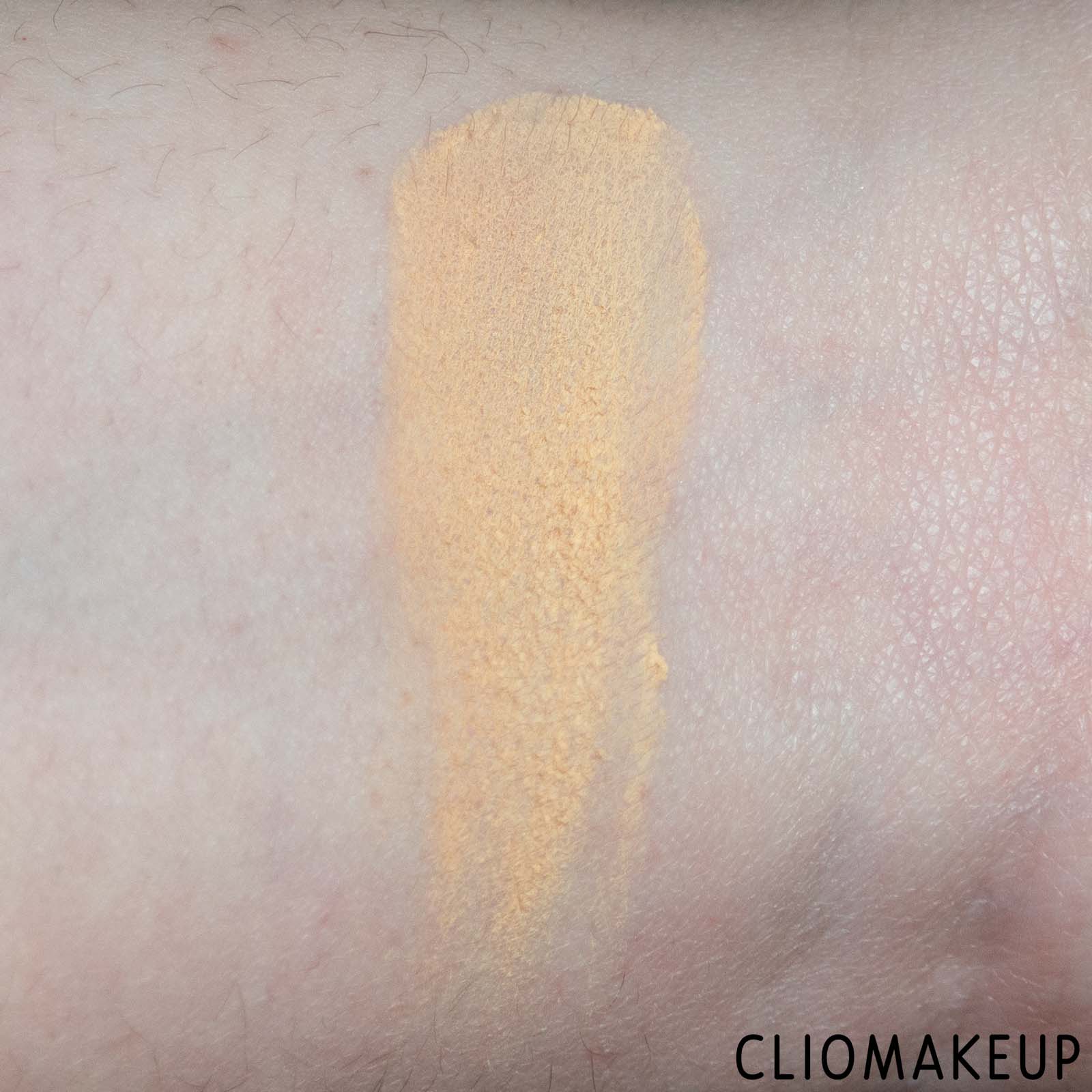 cliomakeup-recensione-cipria-stila-one-step-correct-brightening-finishing-powder-7