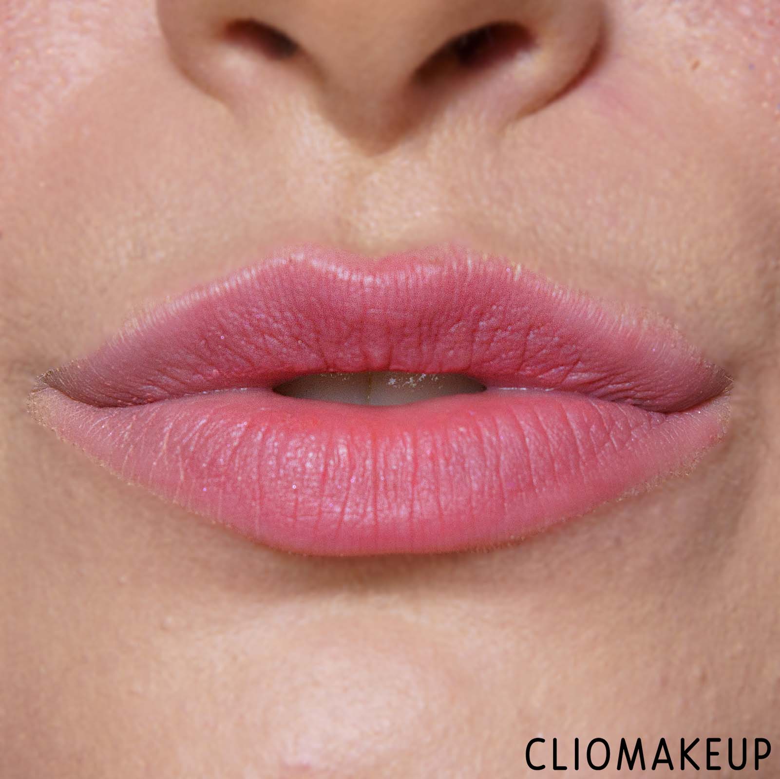 cliomakeup-recensione-rossetto-ruby-boo-powder-kiss-liquid-lipstick-10