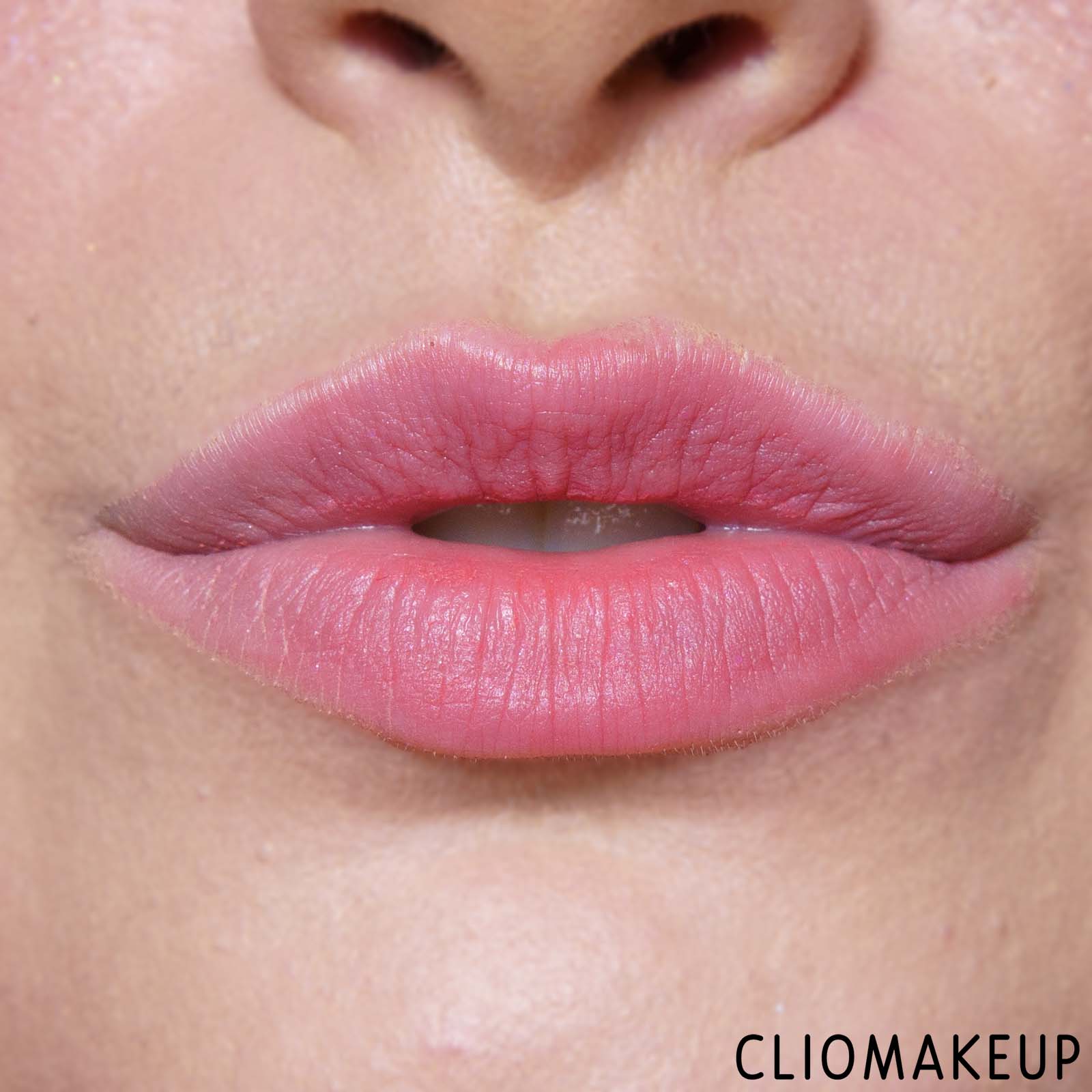 cliomakeup-recensione-rossetto-ruby-boo-powder-kiss-liquid-lipstick-11