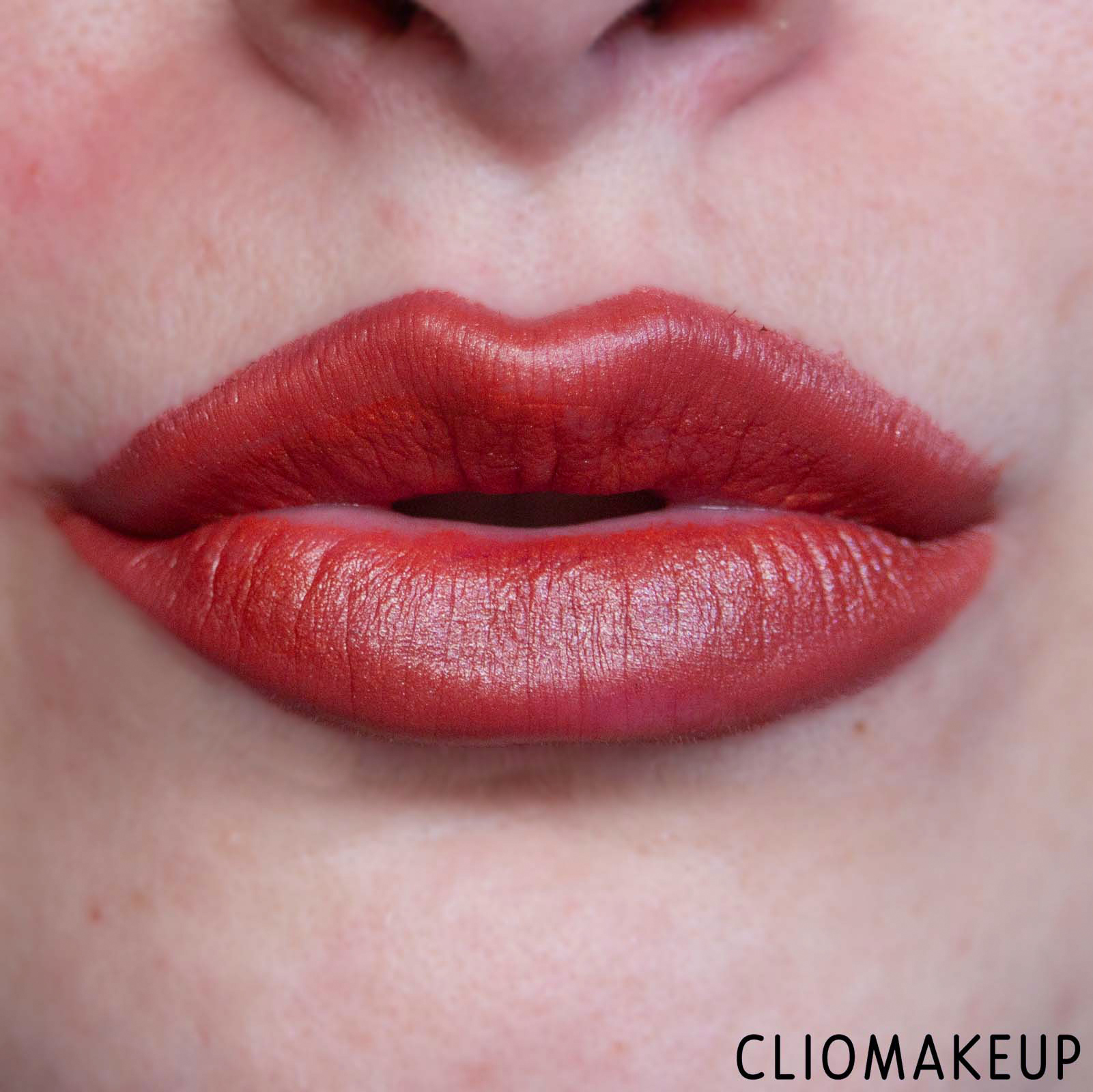 cliomakeup-recensione-rossetto-ysl-the-slim-glow-matte-luminous-matte-lipstick-14