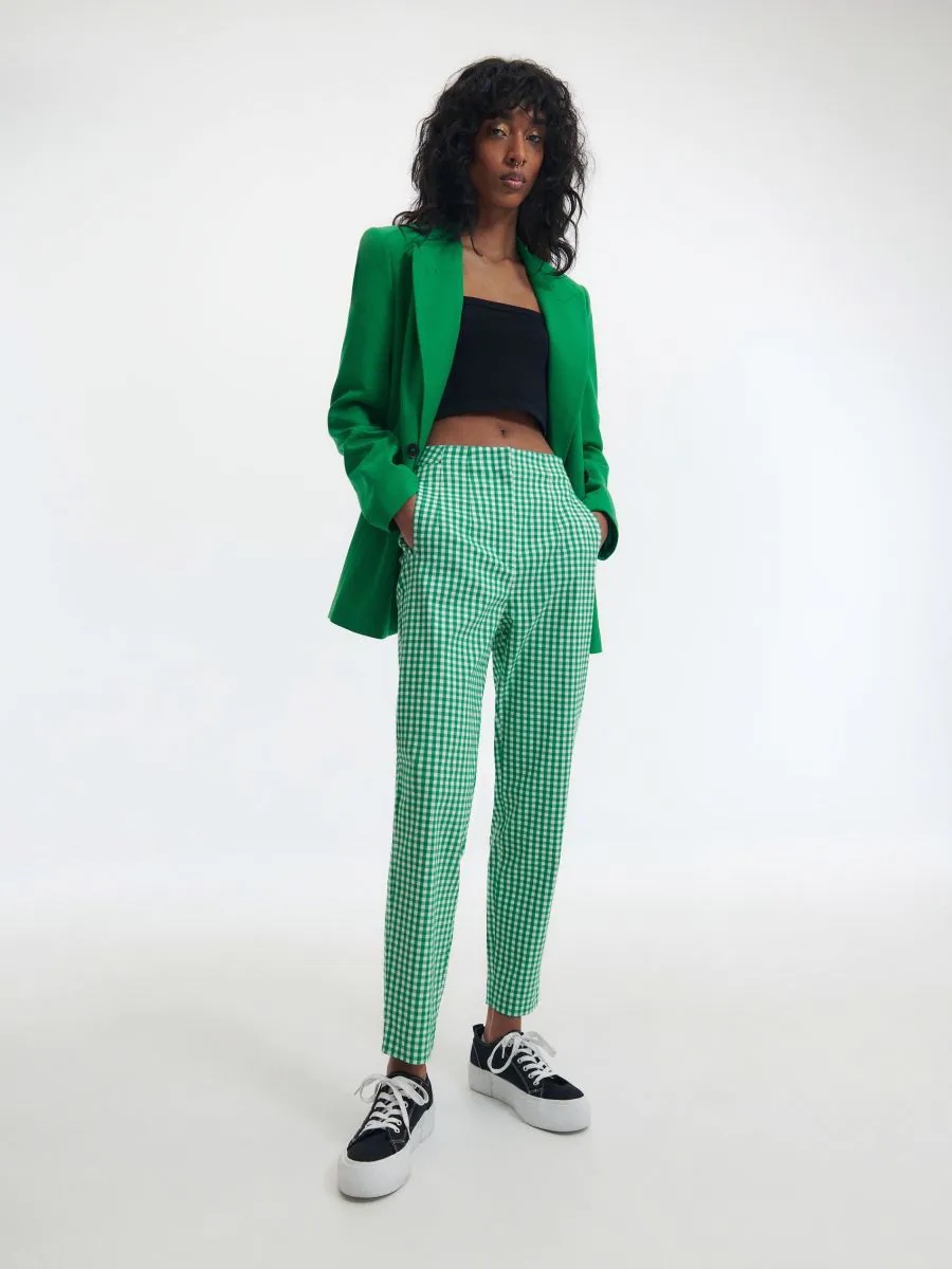 Cliomakeup-outfit-primavera-2022-RESERVE-Smart-trousers