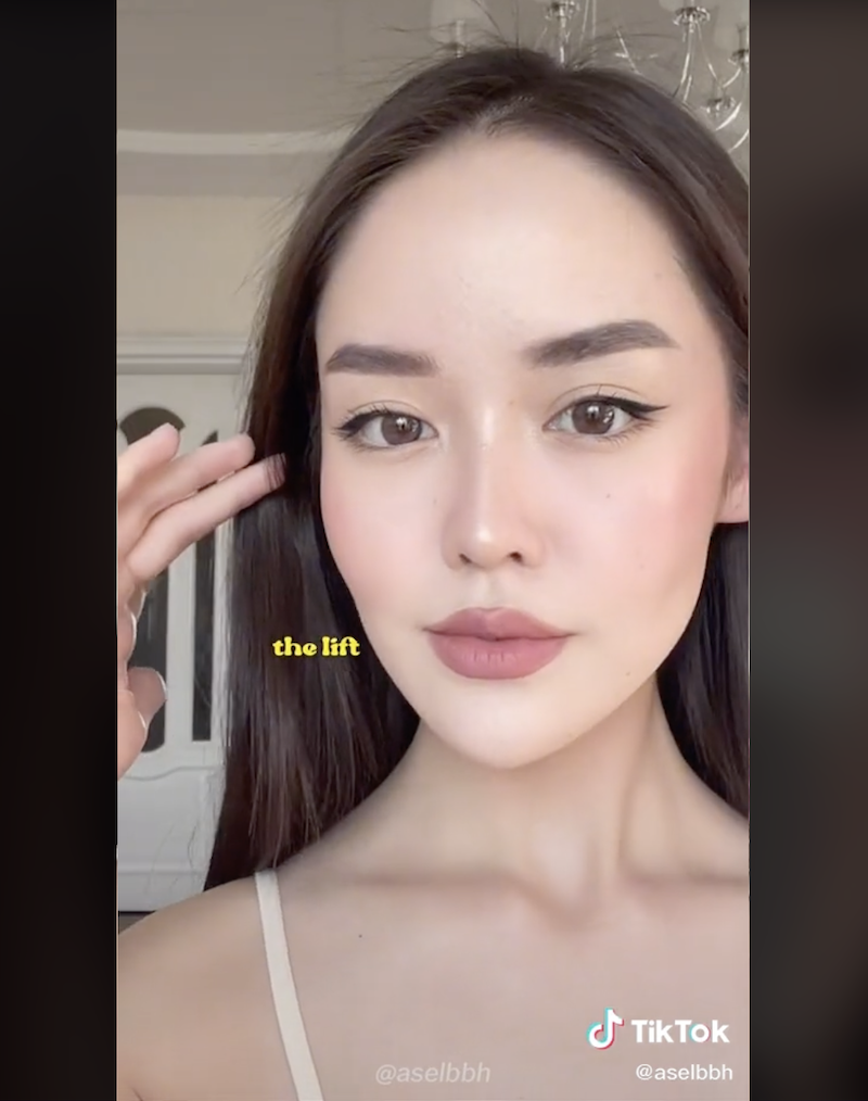 cliomakeup-beauty-tips-tiktok-teamclio-blush