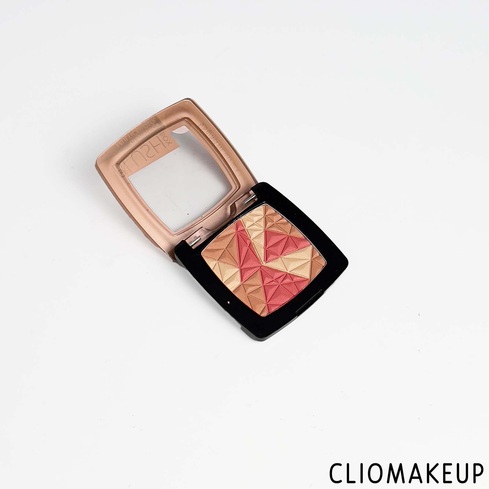 cliomakeup-recensione-blush-catrice-glowing-powder-blush-4