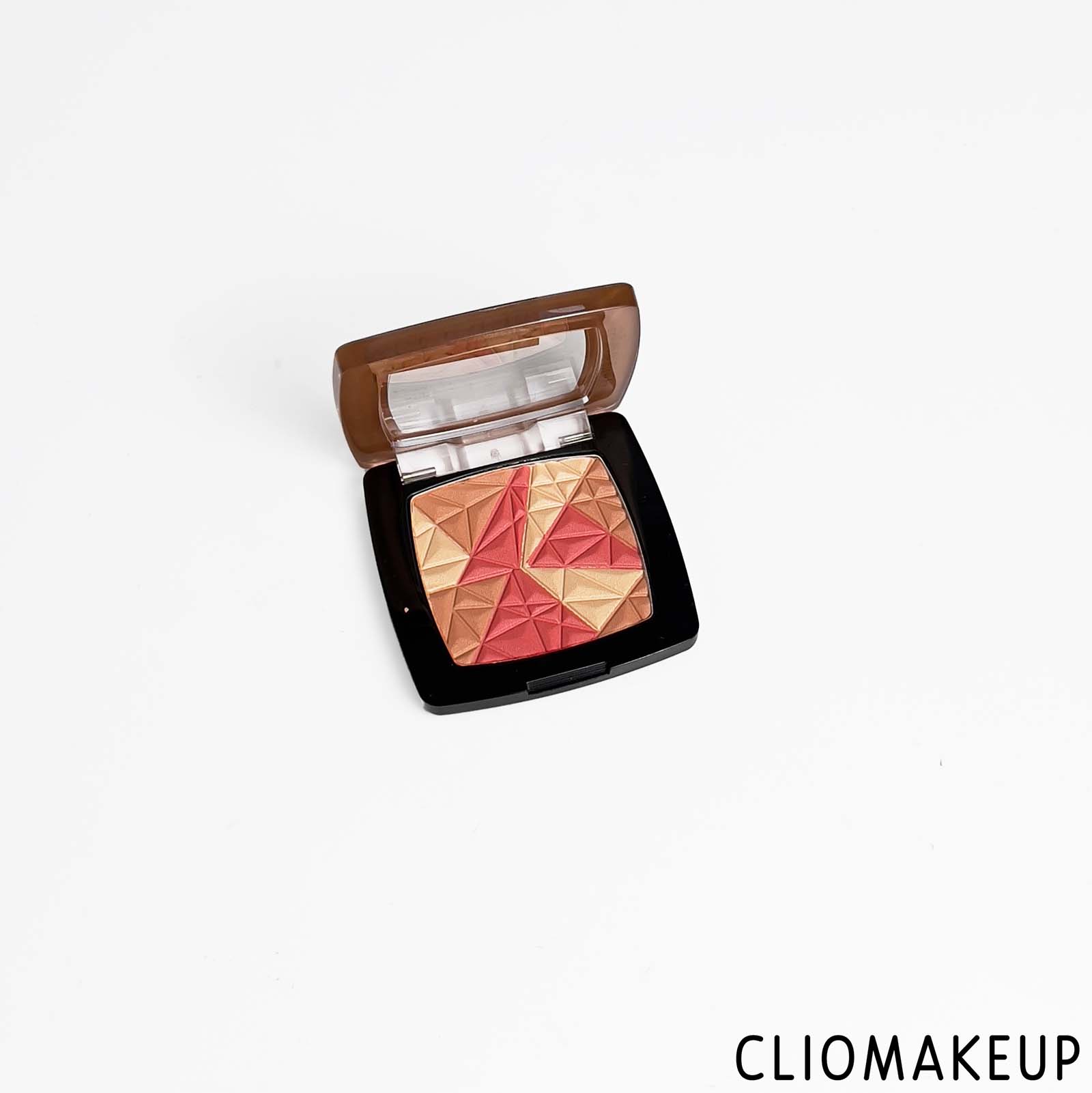 cliomakeup-recensione-blush-catrice-glowing-powder-blush-5