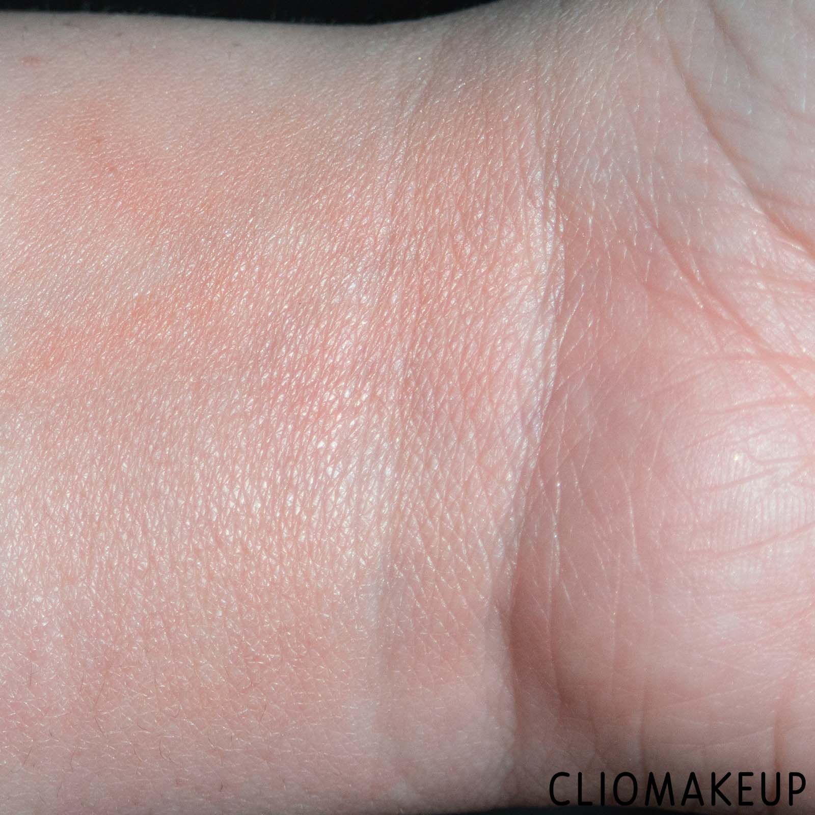 cliomakeup-recensione-blush-catrice-glowing-powder-blush-9