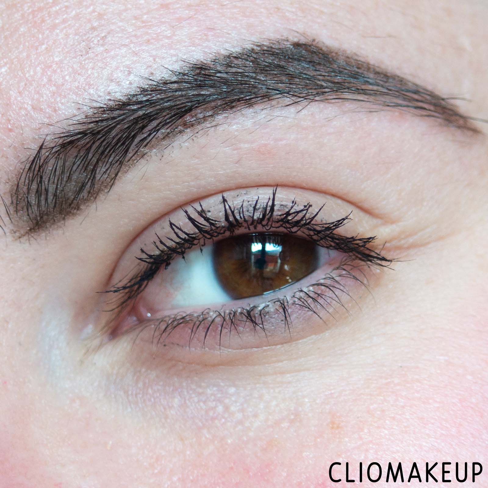 cliomakeup-recensione-mascara-catrice-lash-changer-volume-mascara-waterproof-12