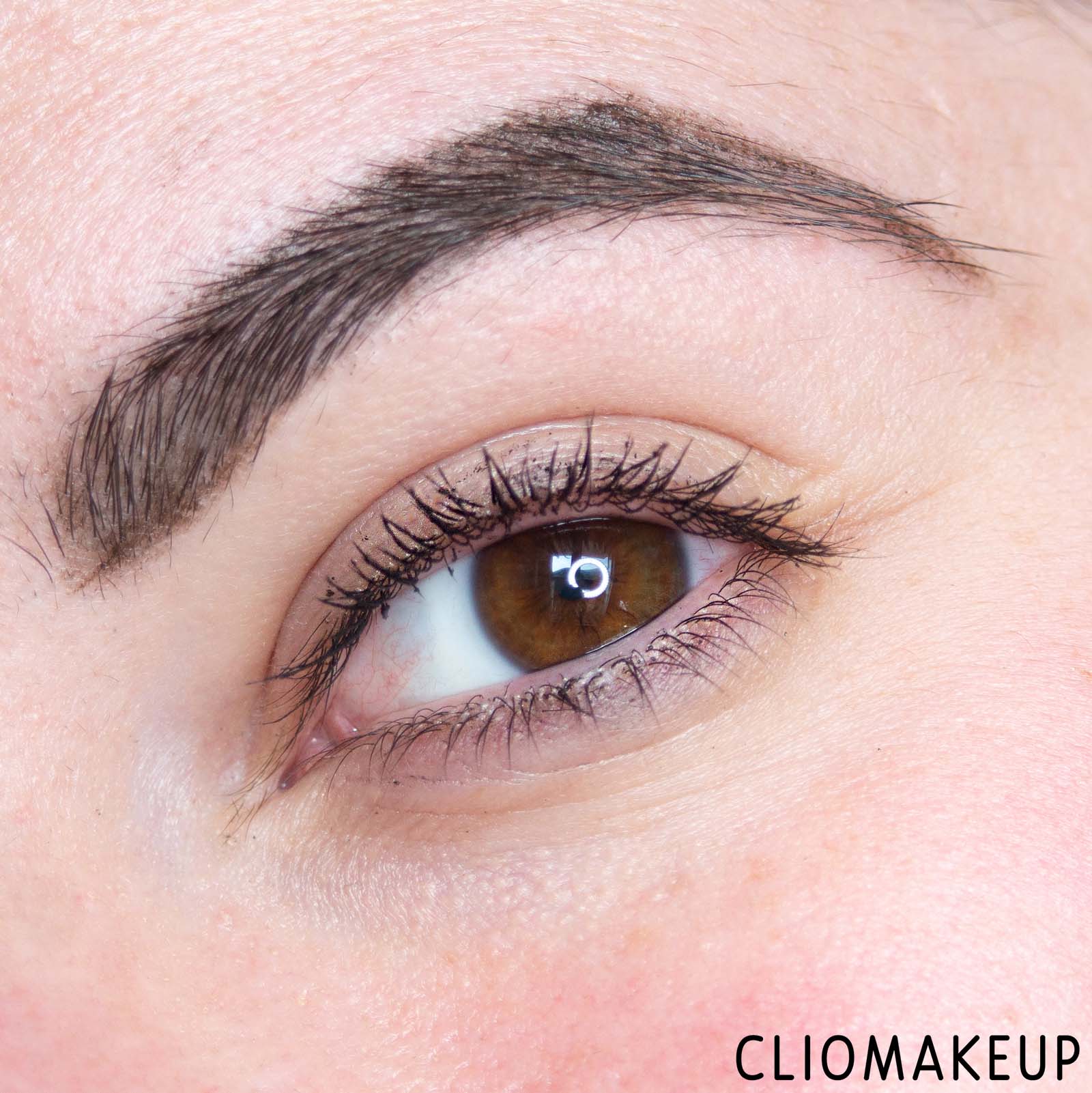 cliomakeup-recensione-mascara-catrice-lash-changer-volume-mascara-waterproof-13