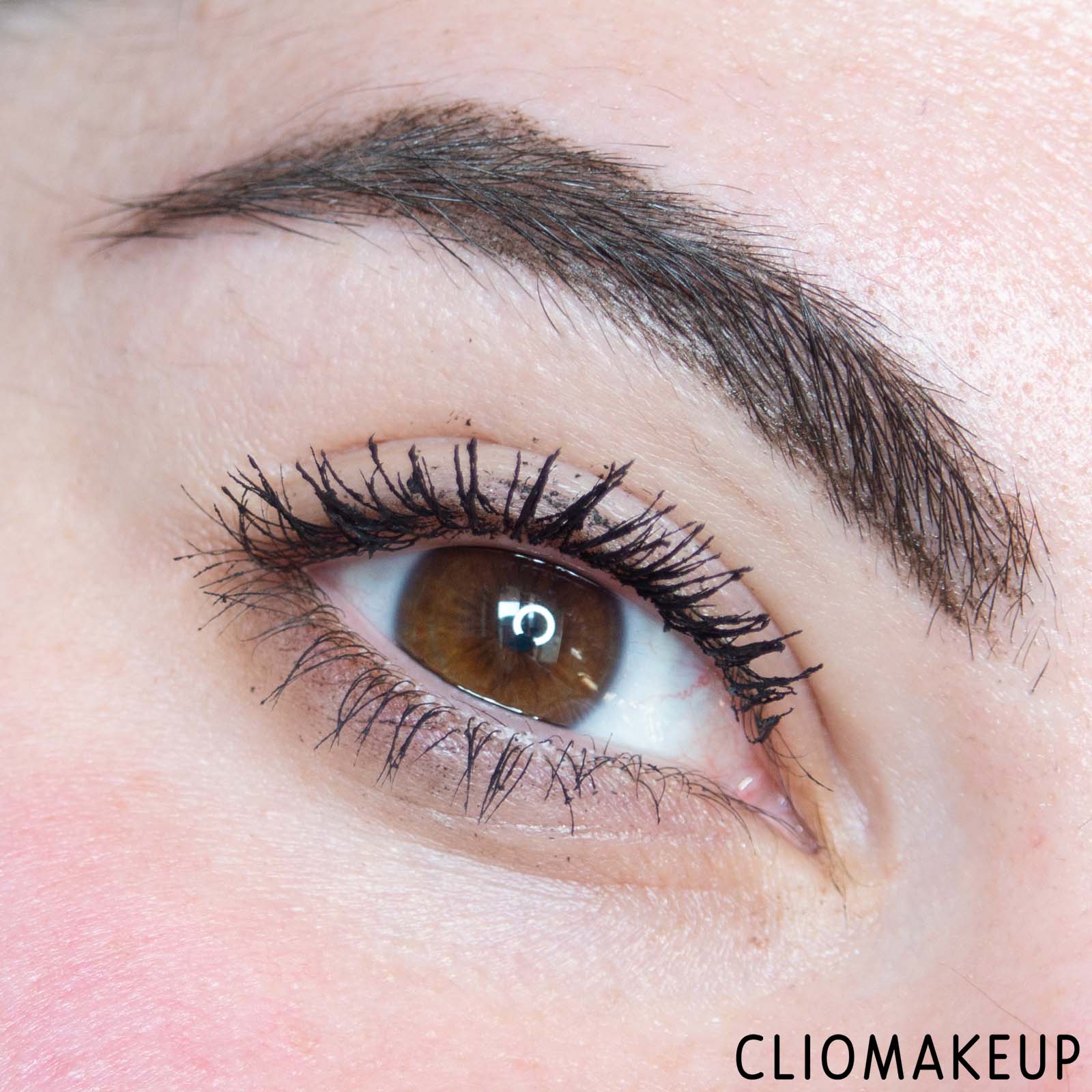 cliomakeup-recensione-mascara-catrice-lash-changer-volume-mascara-waterproof-15