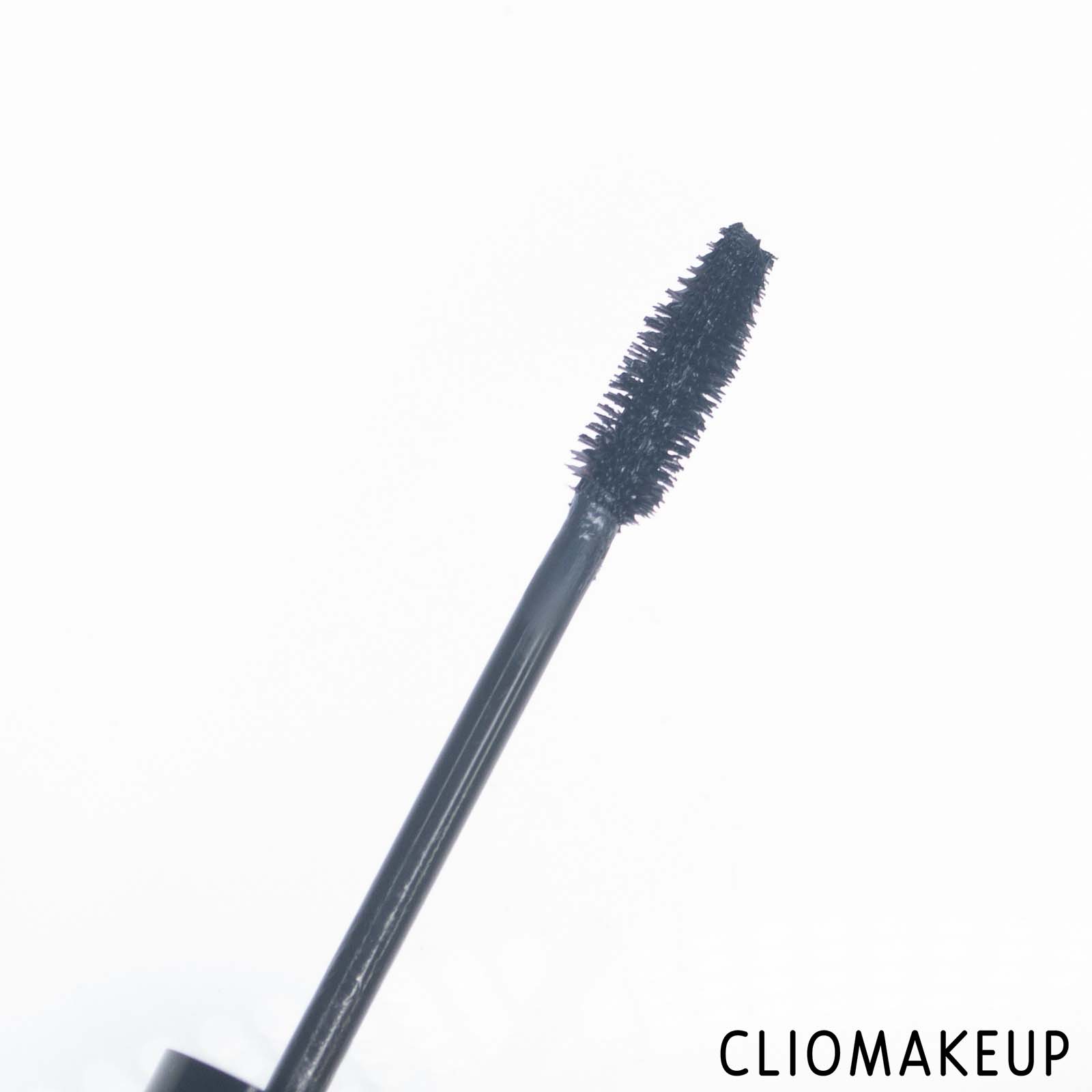 cliomakeup-recensione-mascara-layla-cosmetics-the-longer-the-better-extra-black-mascara-5