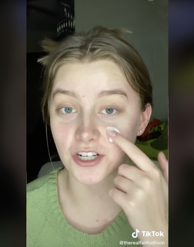 cliomakeup-tips-beauty-tiktok-teamclio-slugging