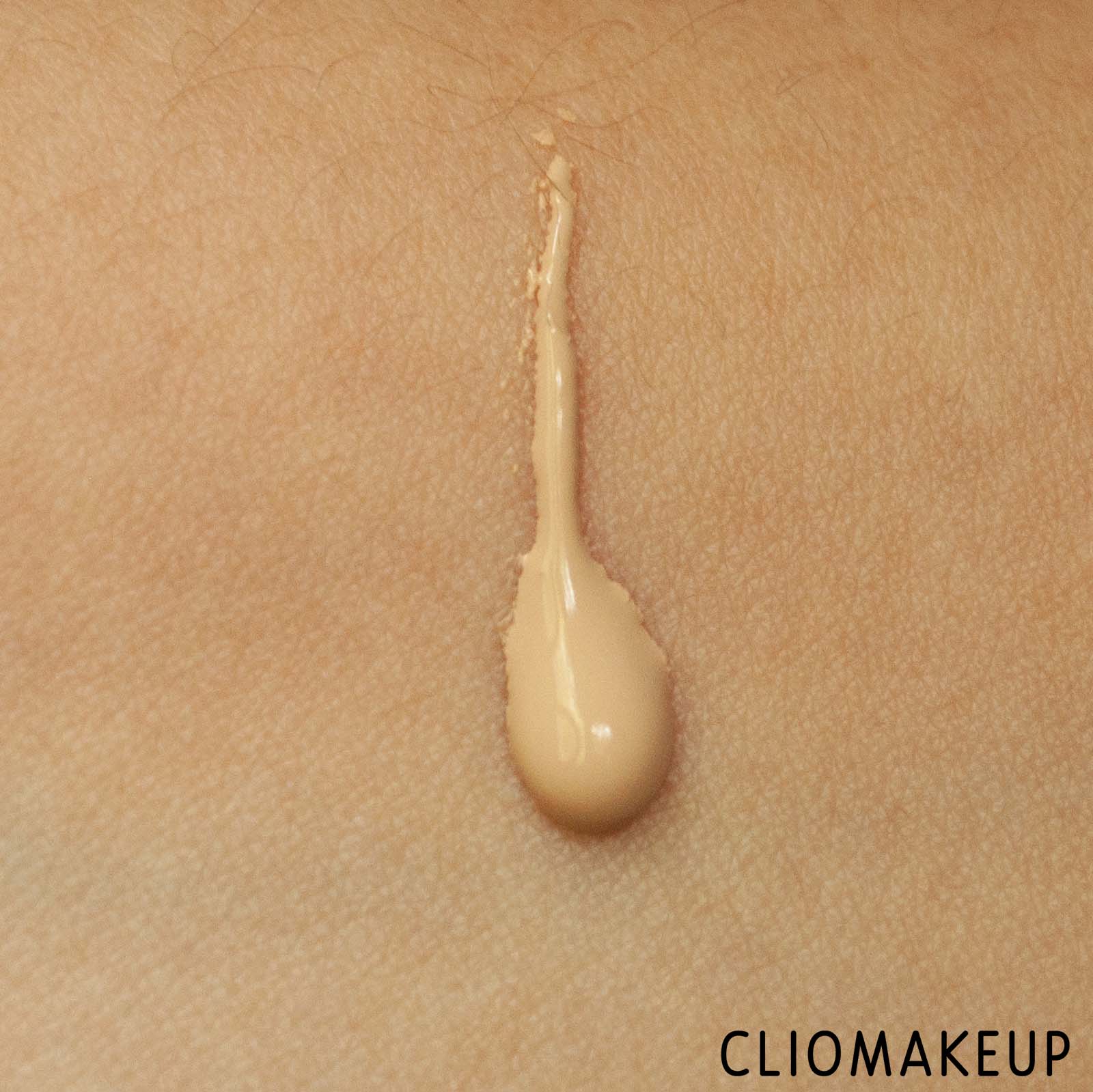 cliomakeup-recensione-fondotinta-essence-hydro-hero-24h-hydrating-tinted-cream-spf15-6