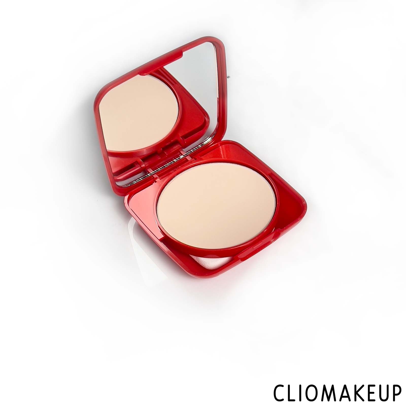 cliomakeup-recensione-fondotinta-rimmel-lasting-finish-buildable-coverage-powder-foundation-4