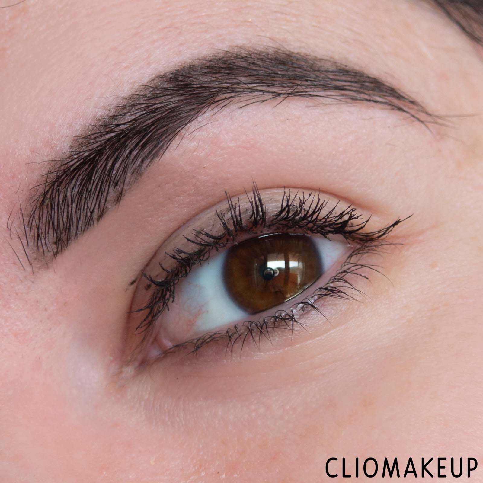 cliomakeup-recensione-mascara-maybelline-the-colossal-big-shot-waterproof-12