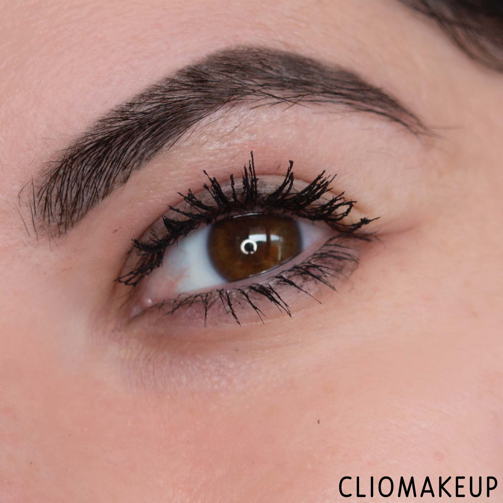 cliomakeup-recensione-mascara-maybelline-the-colossal-big-shot-waterproof-15