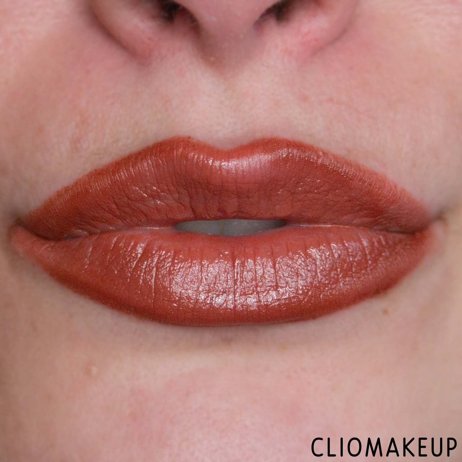 cliomakeup-recensione-matite-labbra-layla-cosmetics-contorno-labbra-lip-liner-10