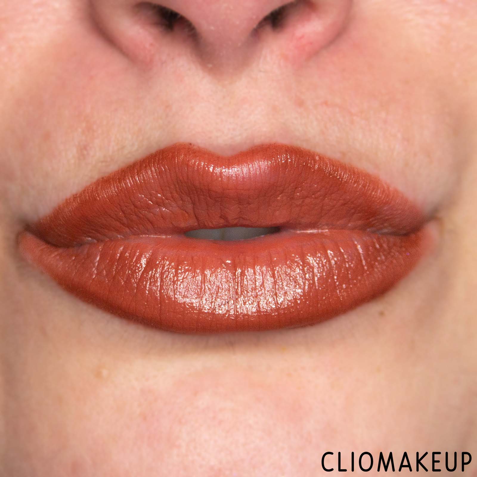 cliomakeup-recensione-matite-labbra-layla-cosmetics-contorno-labbra-lip-liner-11