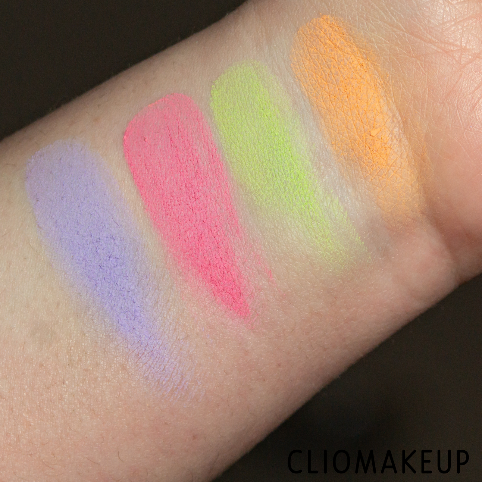 cliomakeup-recensione-palette-beauty-bay-pastels-pressed-pigment-palette-9