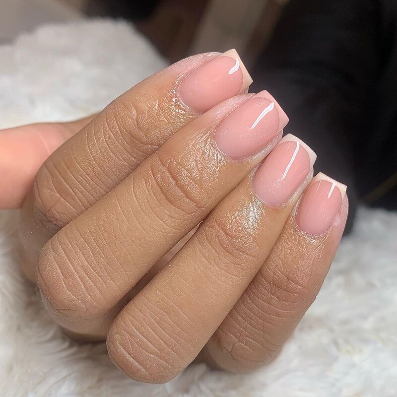 cliomakeup-micro-french-manicure-unghie-quadrate