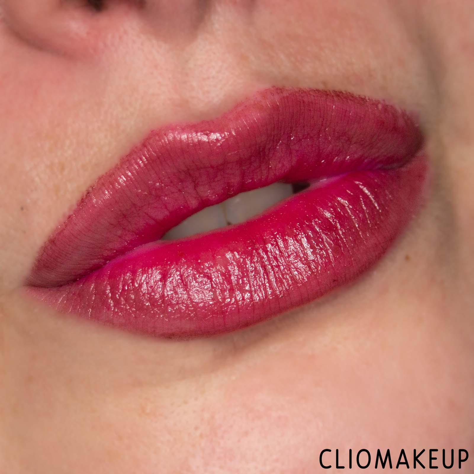 cliomakeup-recensione-balsamo-labbra-essence-everlasting-blooms-ph-reacting-lip-glow-15