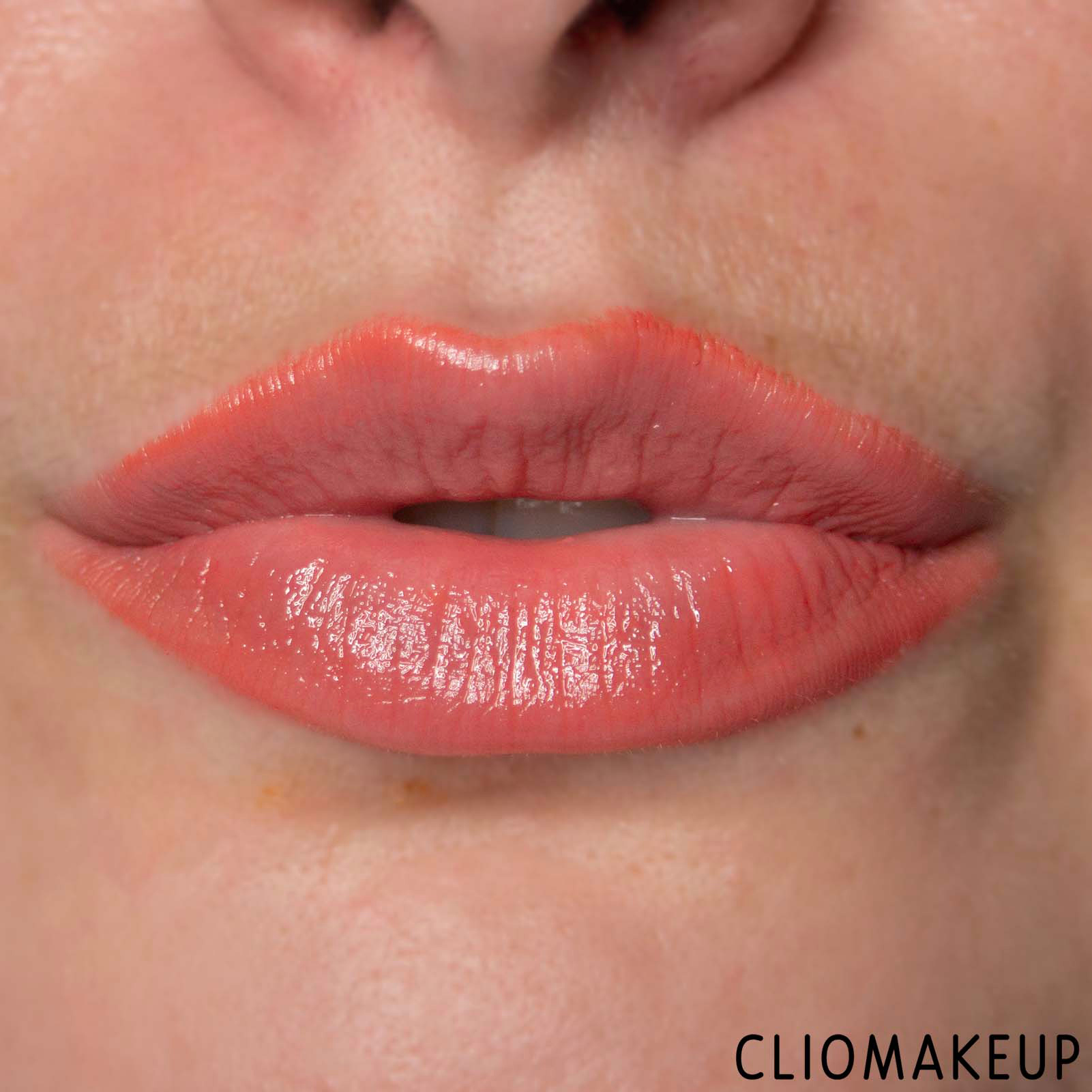 cliomakeup-recensione-balsamo-labbra-essence-lip-care-booster-lip-butter-14