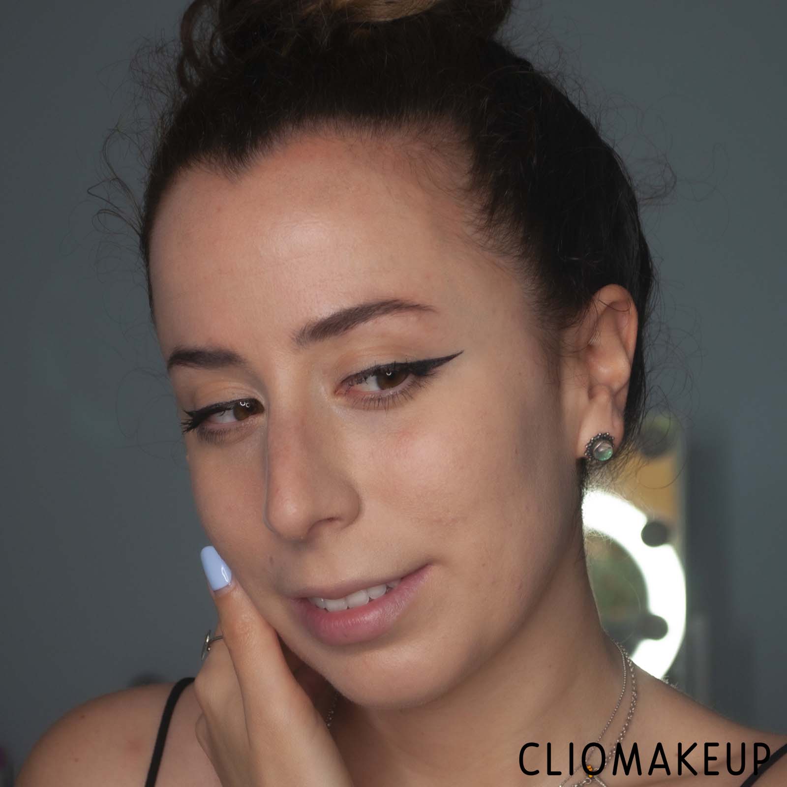 cliomakeup-recensione-crema-colorata-rare-beauty-positive-light-tinted-moisturizer-spf-20-11