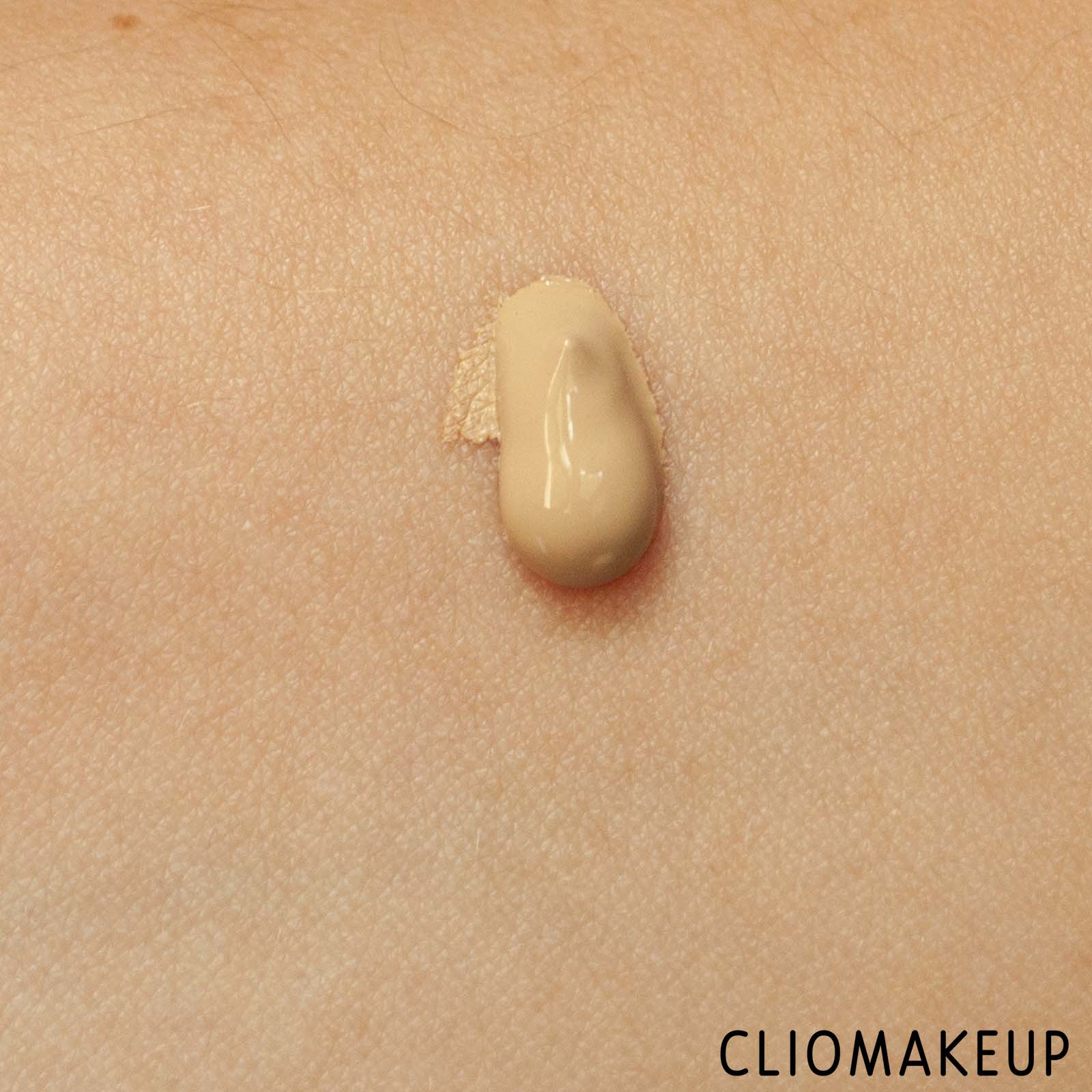 cliomakeup-recensione-fondotinta-essence-fresh-e-fit-foundation-vitamin-complex-+-niacinamide-6