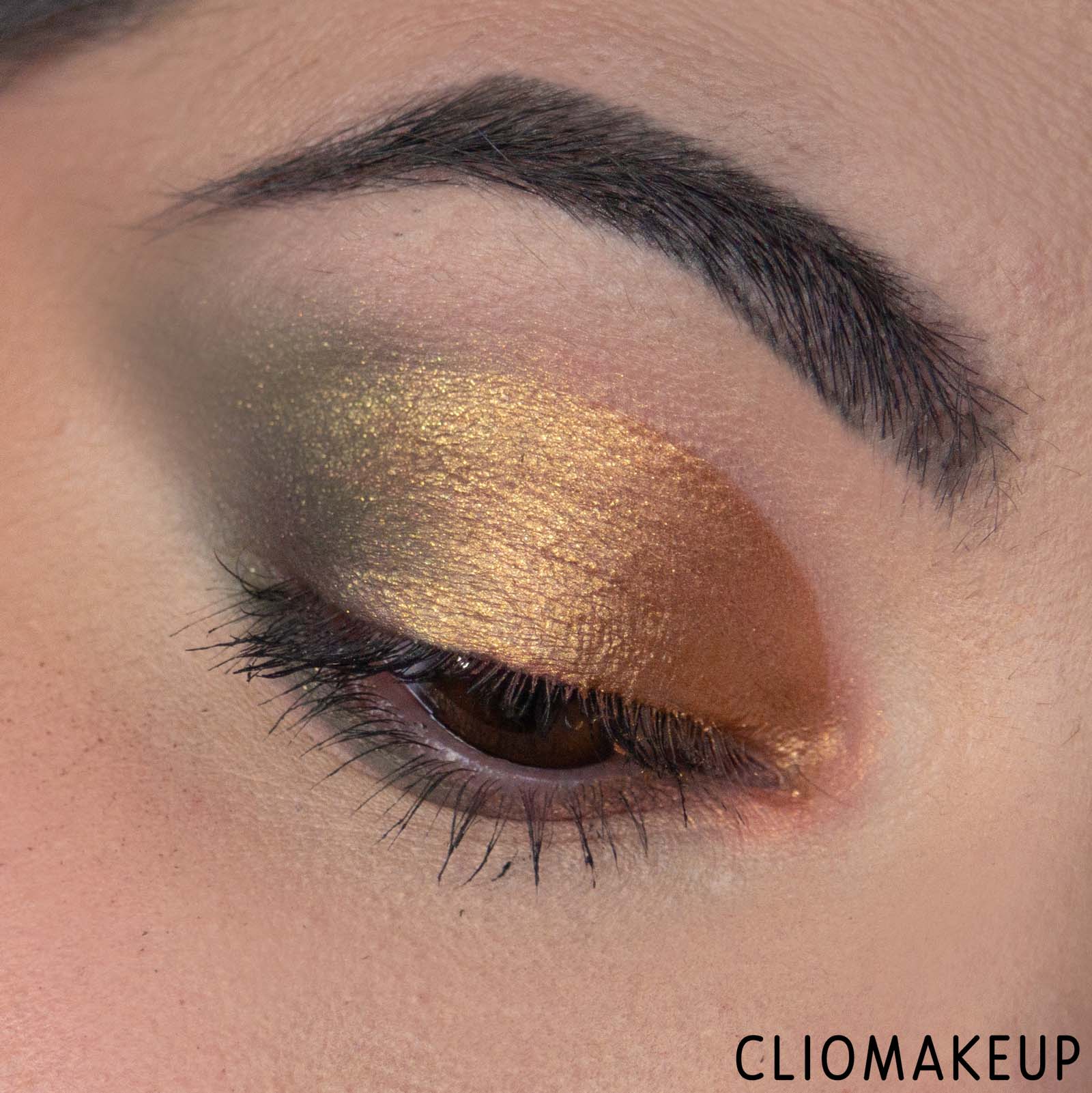 cliomakeup-recensione-ombretto-liquido-wycon-pearly-water-liquid-eyeshadow-10