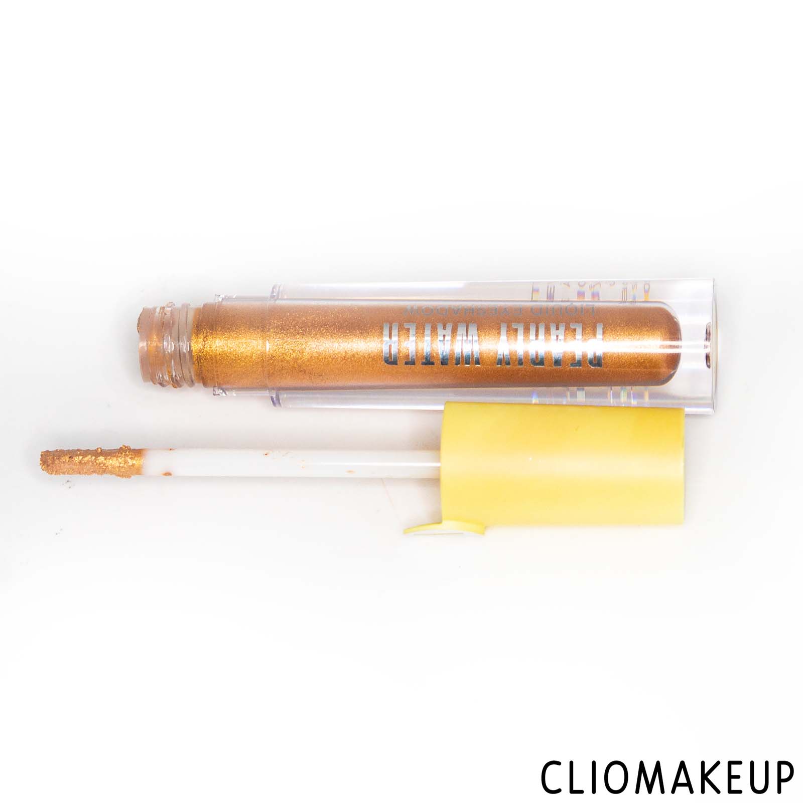 cliomakeup-recensione-ombretto-liquido-wycon-pearly-water-liquid-eyeshadow-4