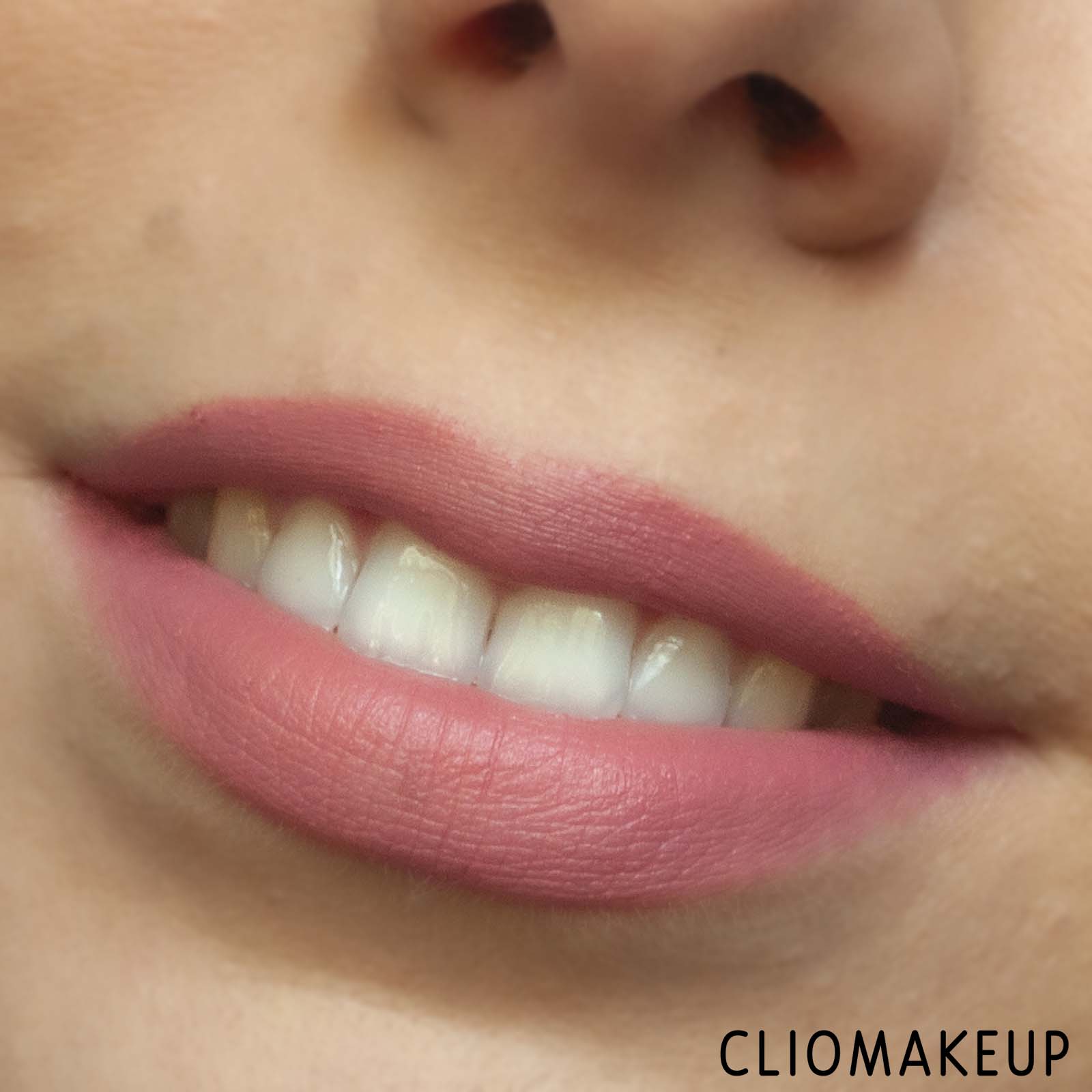 cliomakeup-recensione-rossetti-kiko-green-me-matte-lipstick-10