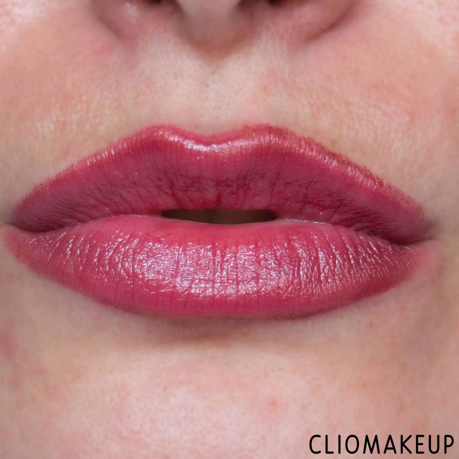 cliomakeup-recensione-balsamo-labbra-essence-heart-core-fruity-lip-balm-12