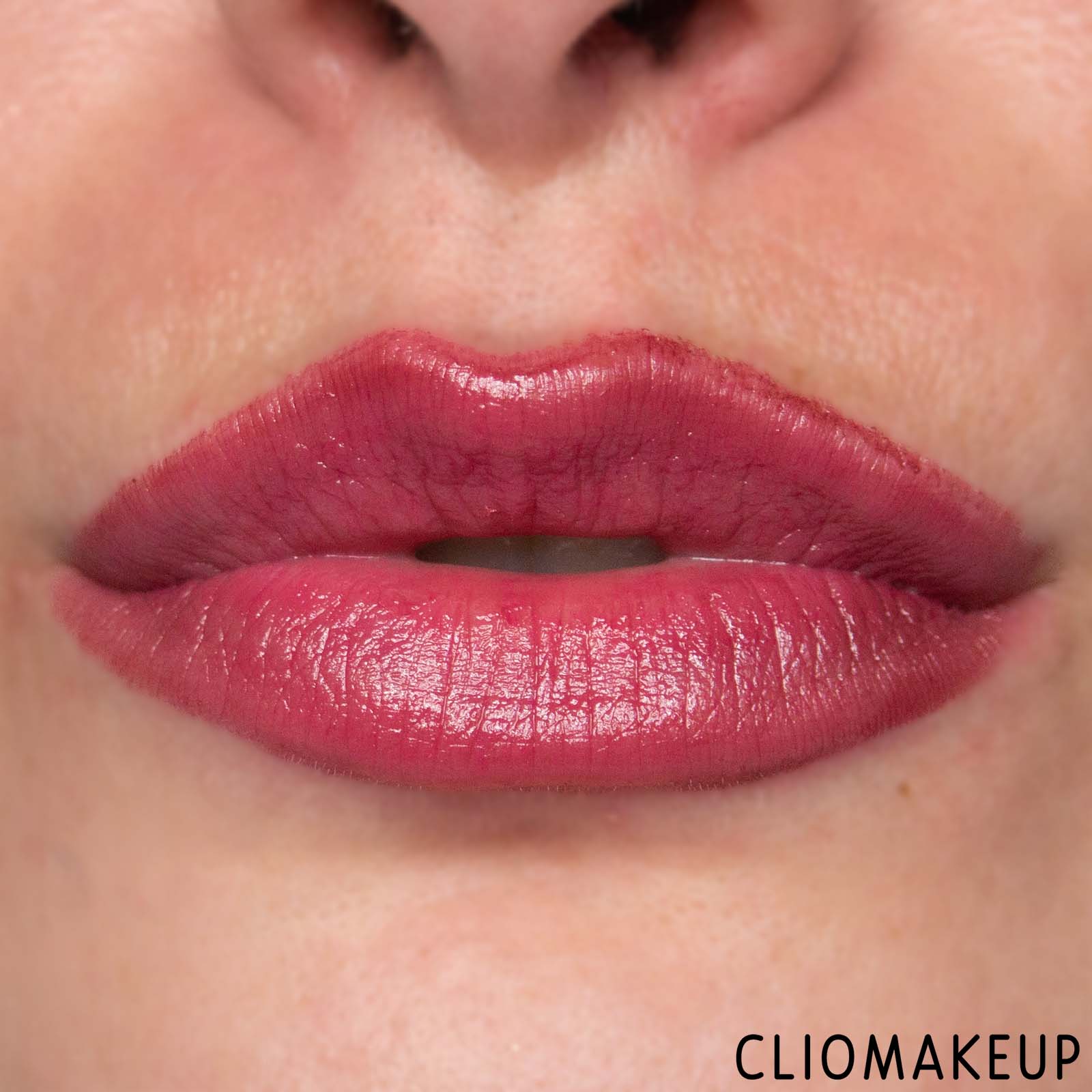 cliomakeup-recensione-balsamo-labbra-essence-heart-core-fruity-lip-balm-13