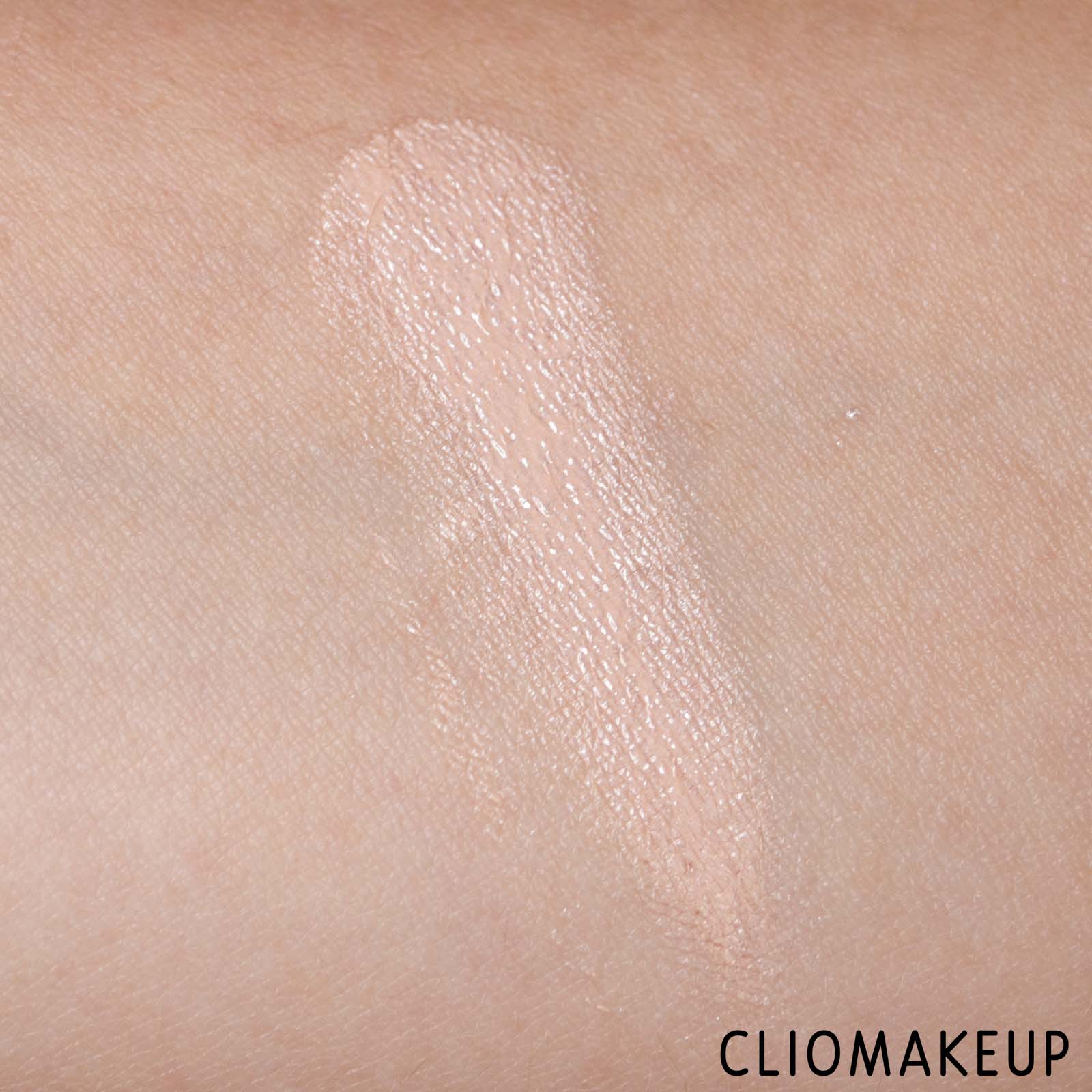 cliomakeup-recensione-correttore-becca-under-eye-brightening-concealer-7