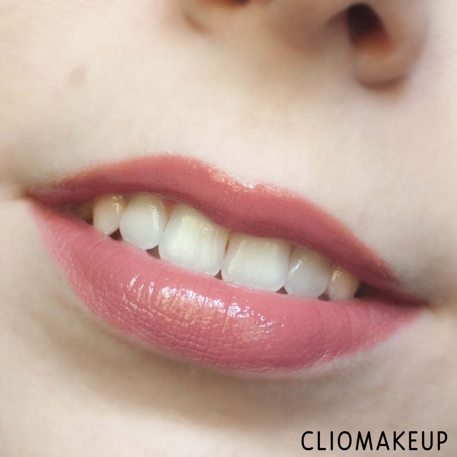 cliomakeup-recensione-olio-labbra-fenty-beauty-cherry-treat-conditioning-lip-oil-12