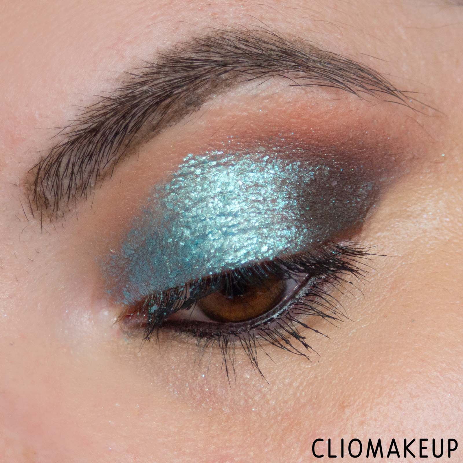 cliomakeup-recensione-ombretto-nars-powerchrome-loose-eye-pigment-11