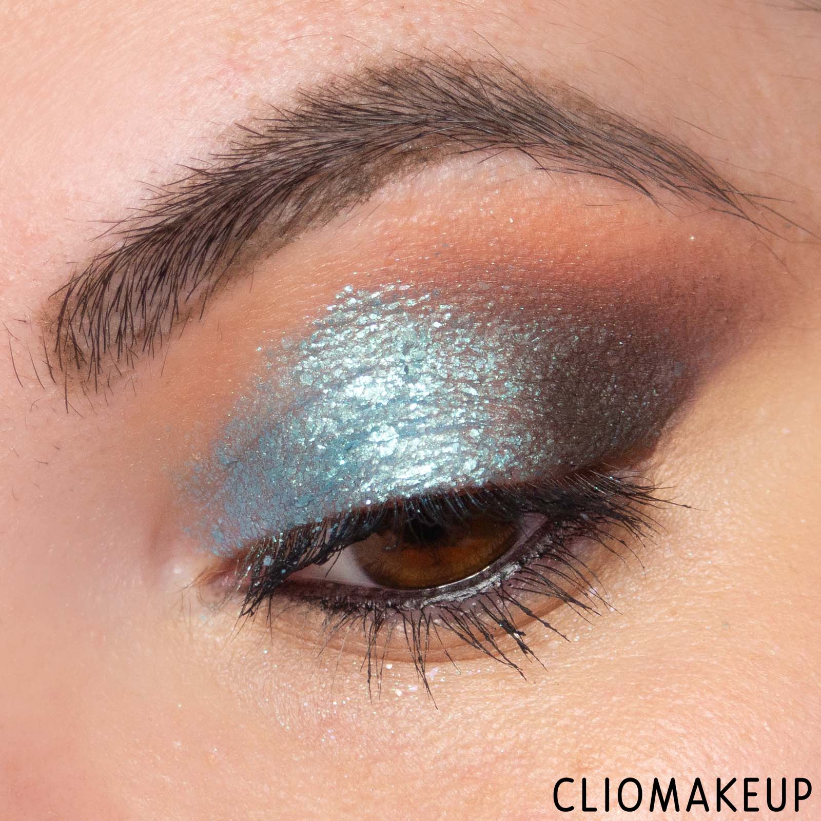 cliomakeup-recensione-ombretto-nars-powerchrome-loose-eye-pigment-12