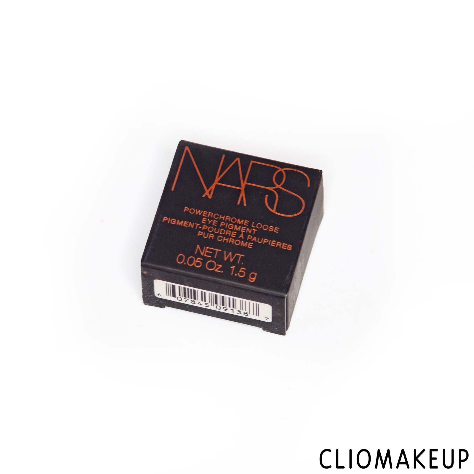 cliomakeup-recensione-ombretto-nars-powerchrome-loose-eye-pigment-2