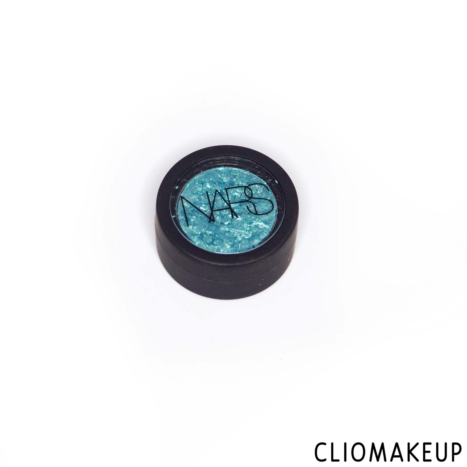 cliomakeup-recensione-ombretto-nars-powerchrome-loose-eye-pigment-4