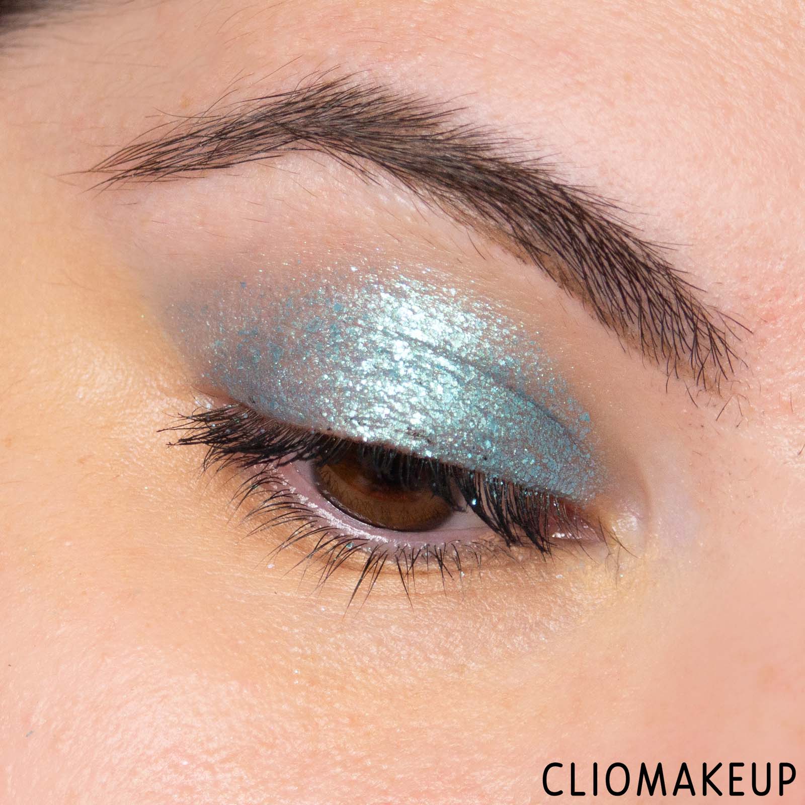 cliomakeup-recensione-ombretto-nars-powerchrome-loose-eye-pigment-9