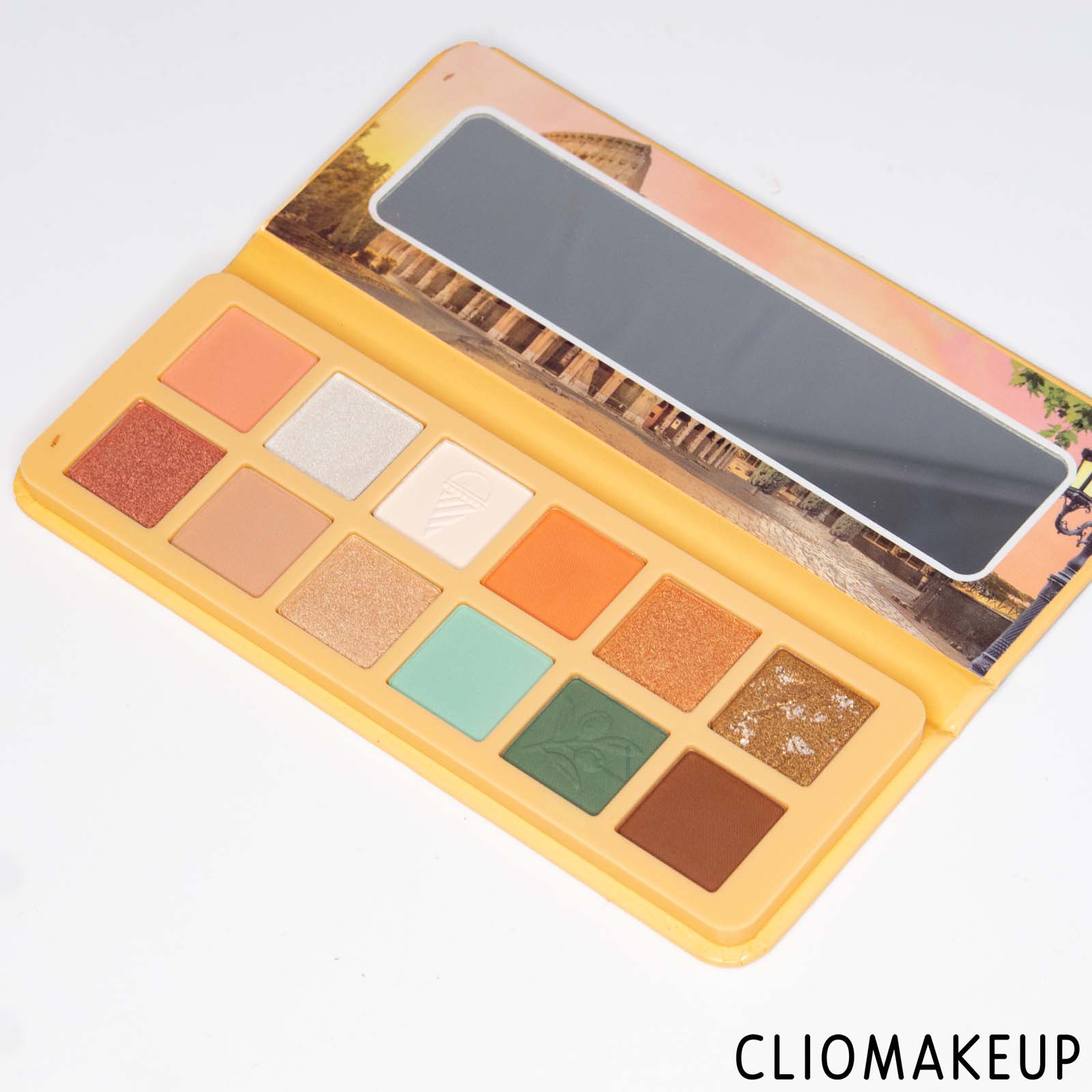 cliomakeup-recensione-palette-essence-benvenuti-a-roma-eyeshadow-palette-4