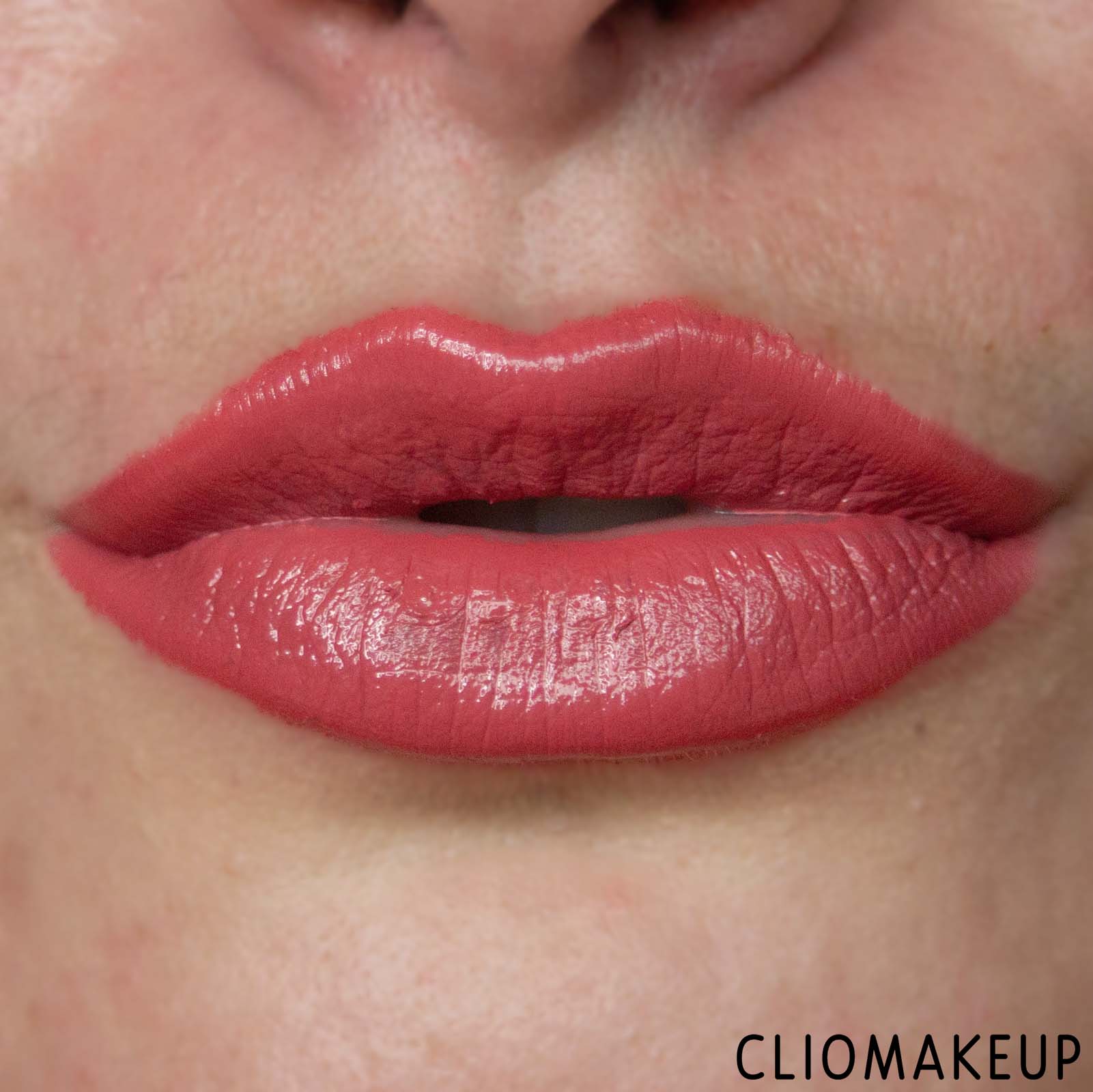 cliomakeup-recensione-rossetti-kiko-festival-glow-make-me-queen-lipstick-12