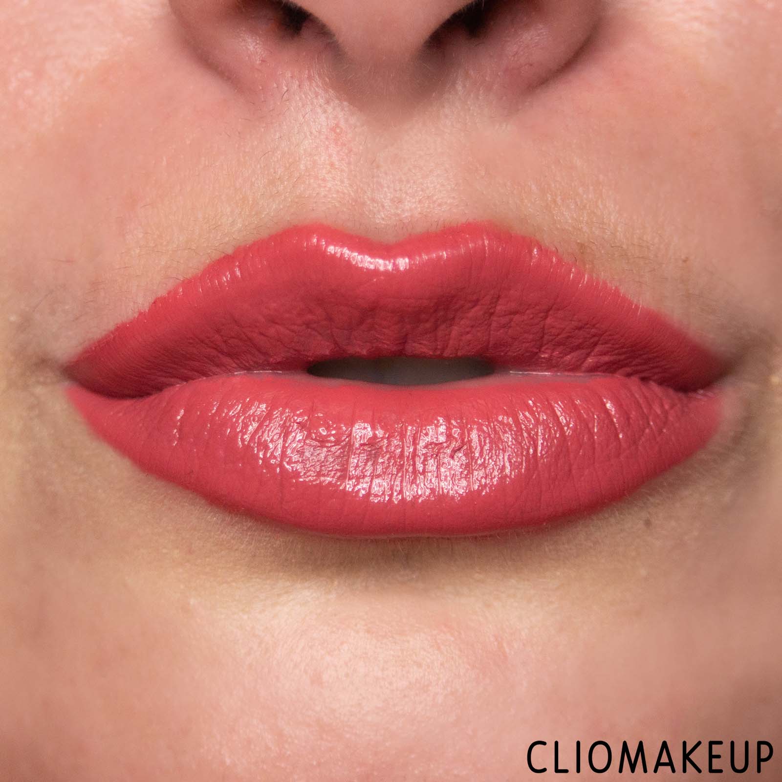 cliomakeup-recensione-rossetti-kiko-festival-glow-make-me-queen-lipstick-13