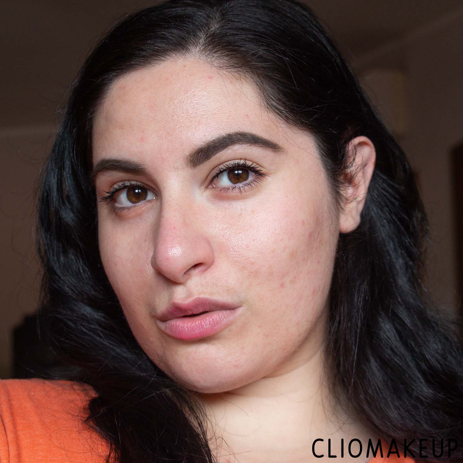 cliomakeup-recensione-fondotinta-maybelline-dream-mat-mousse-base-opacizzante-in-mousse-10