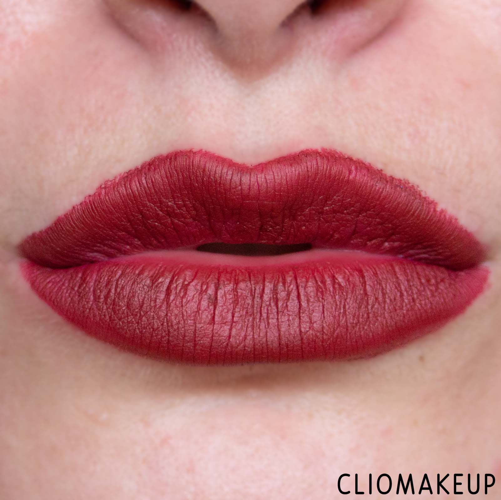 cliomakeup-recensione-rossetti-kiko-festival-glow-no-transfer-lipstick-12