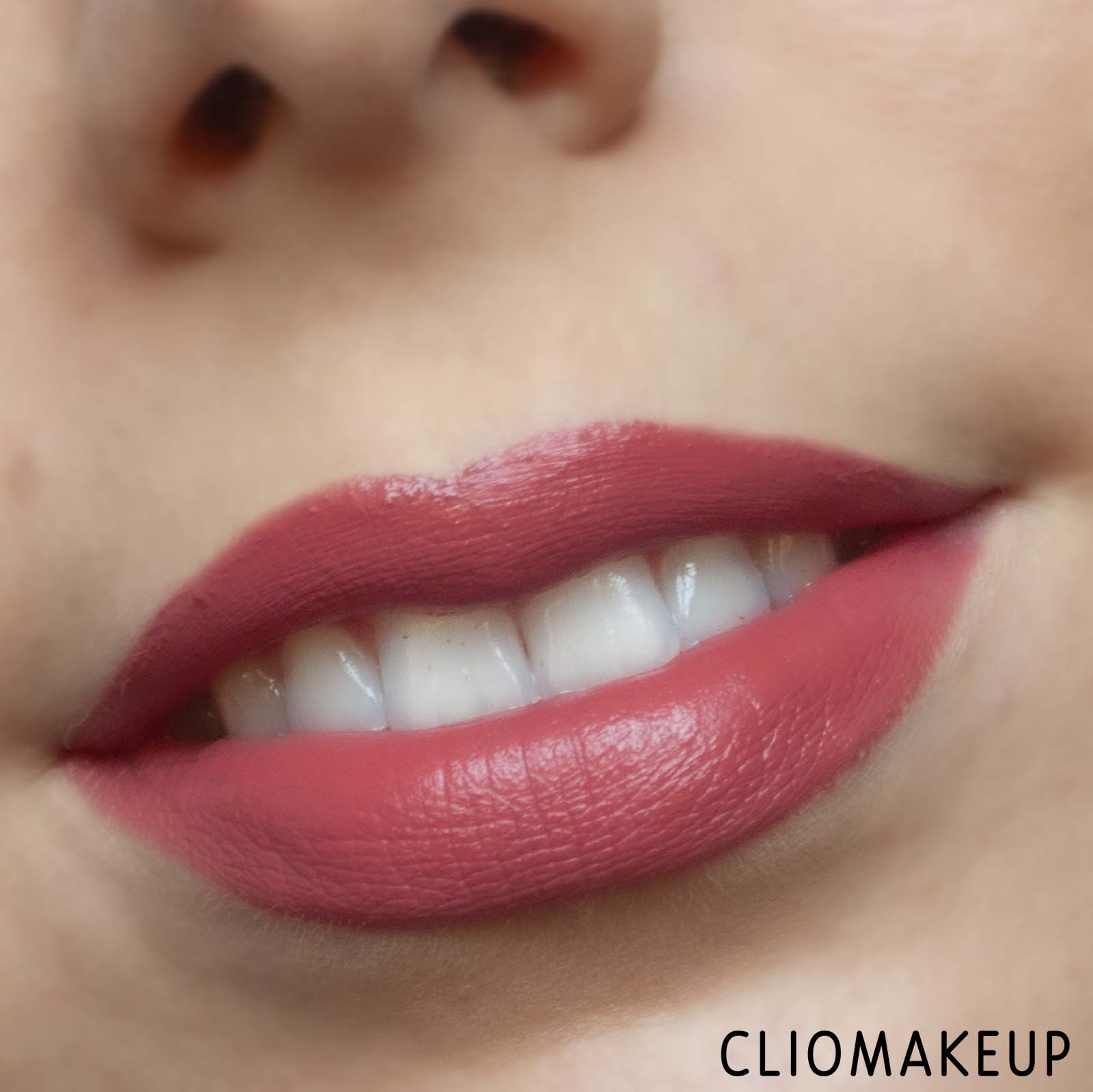 cliomakeup-recensione-rossetto-tarte-maracuja-juicy-lipstick-10