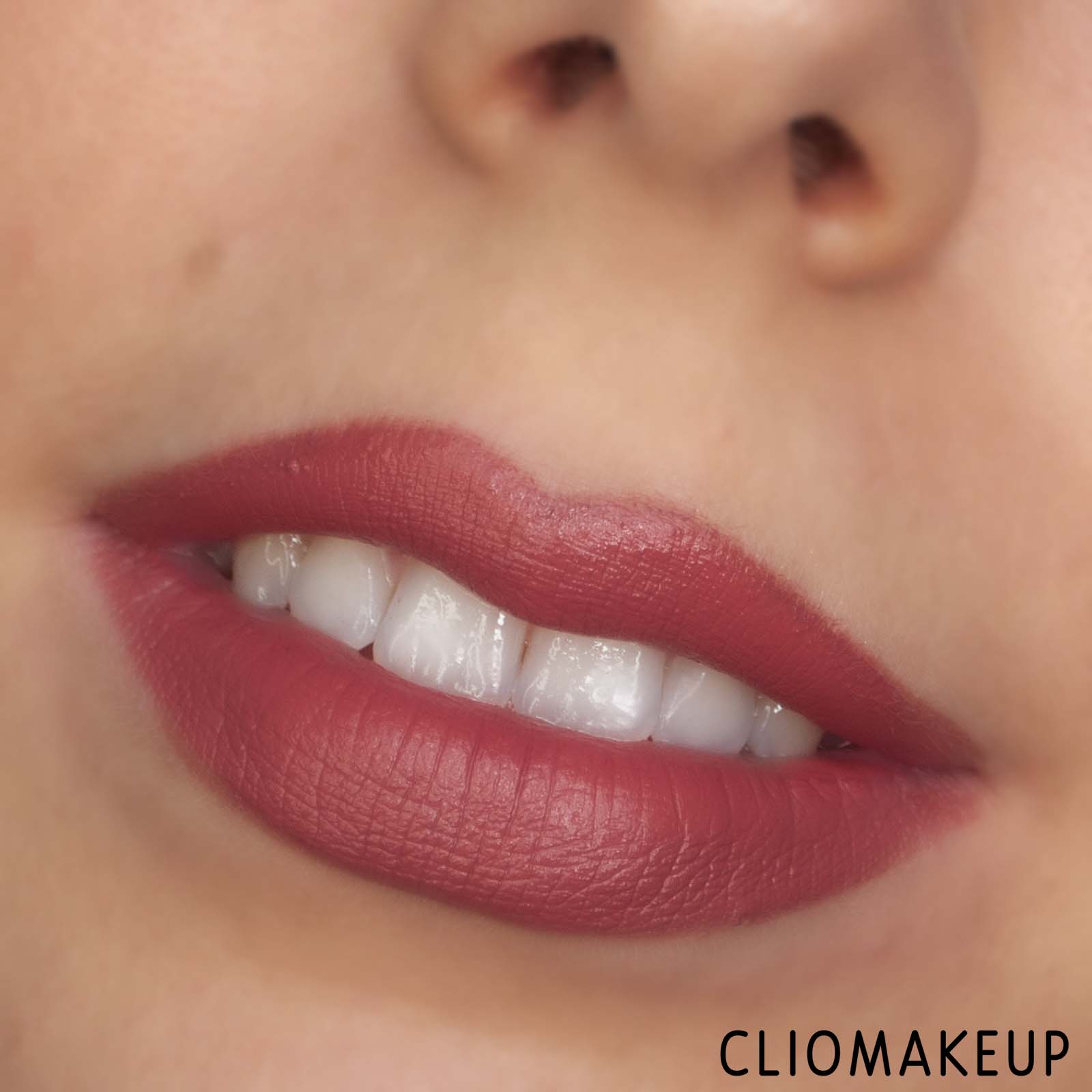 cliomakeup-recensione-rossetto-tarte-maracuja-juicy-lipstick-13