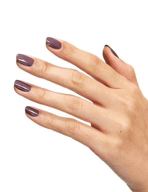 Cliomakeup-tendenze-unghie-autunno-2022-malva-opi