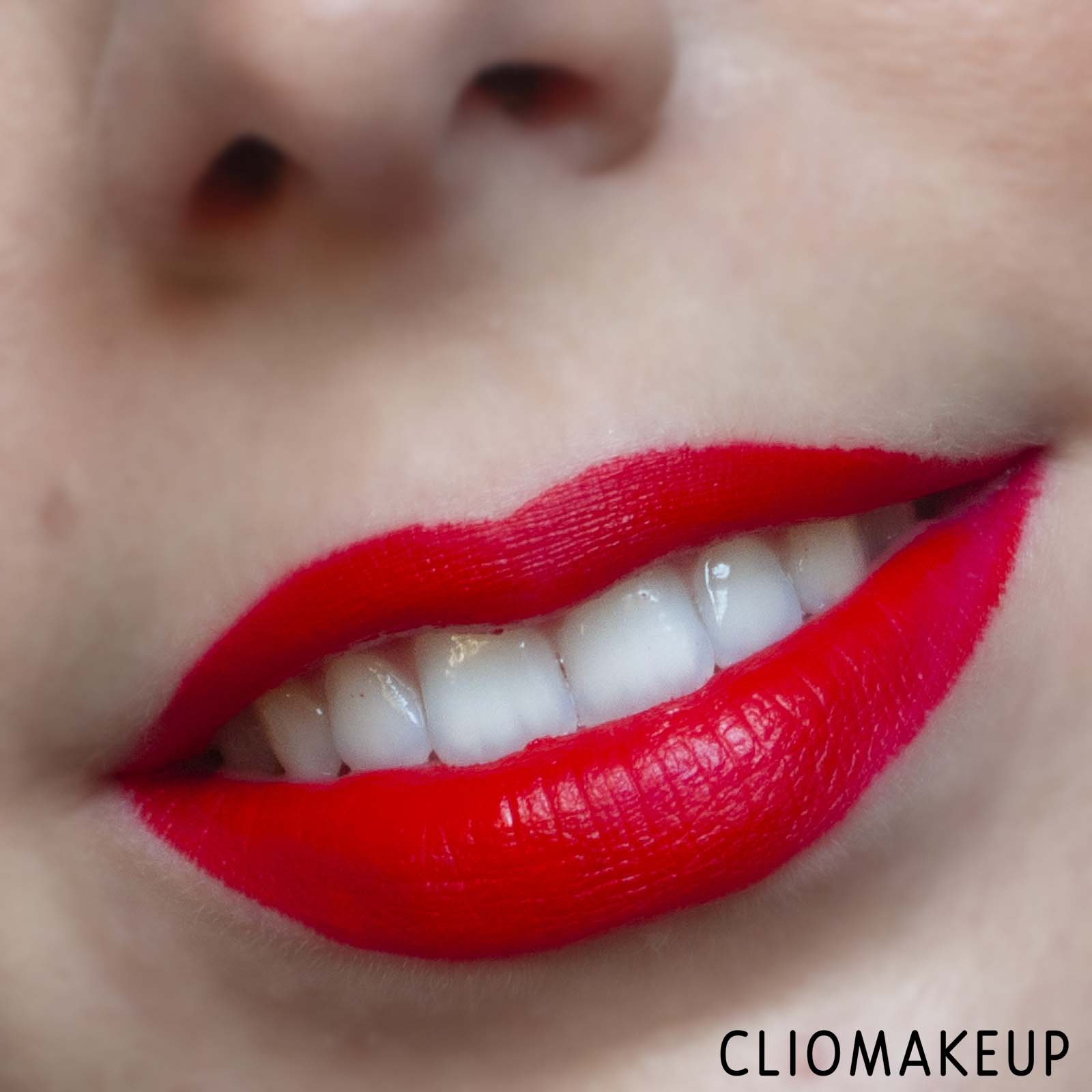 cliomakeup-recensione-rossetti-liquidi-wycon-nightfall-liquid-lipstick-10