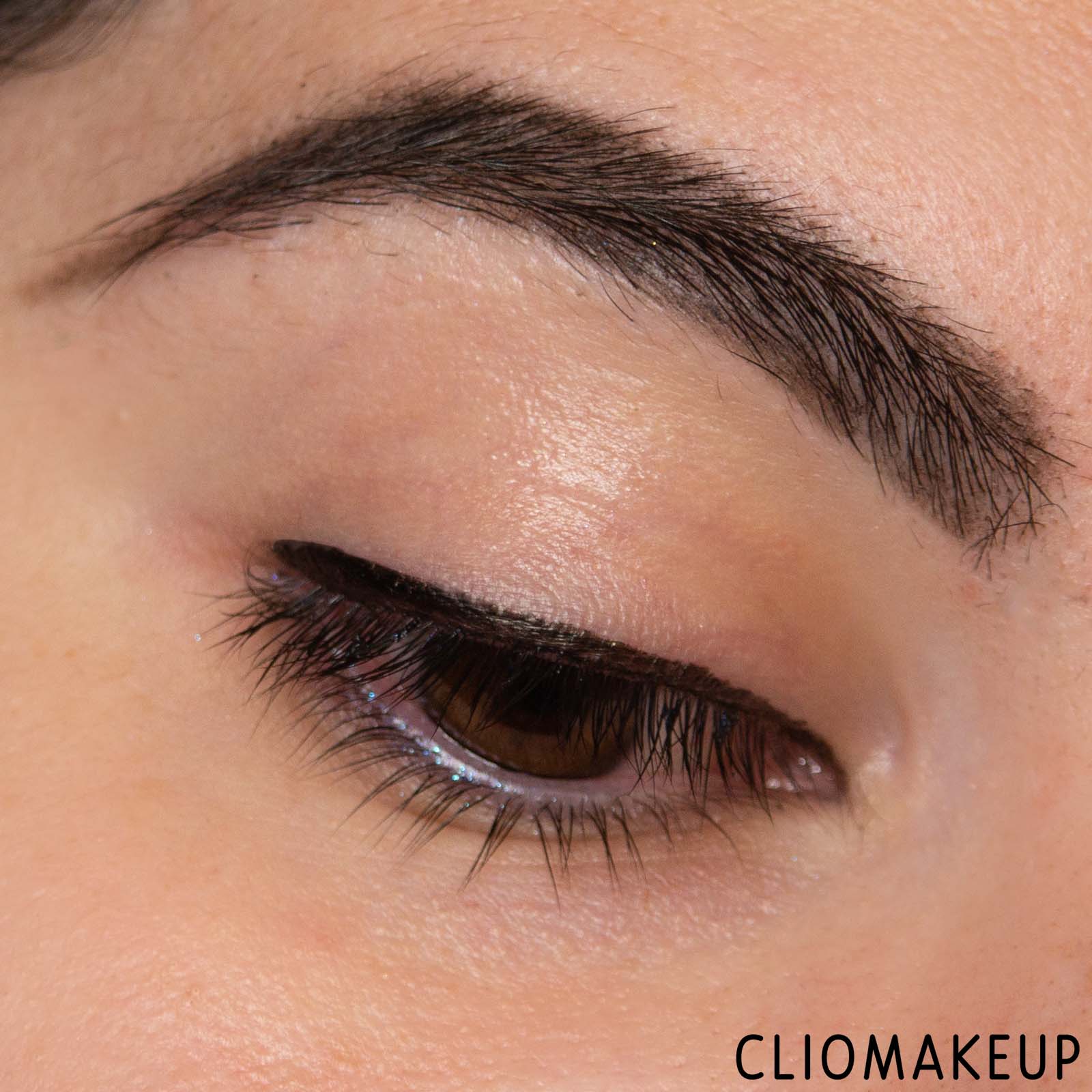 cliomakeup-recensione-eyeliner-wycon-black-is-black-double-ended-eyeliner-10